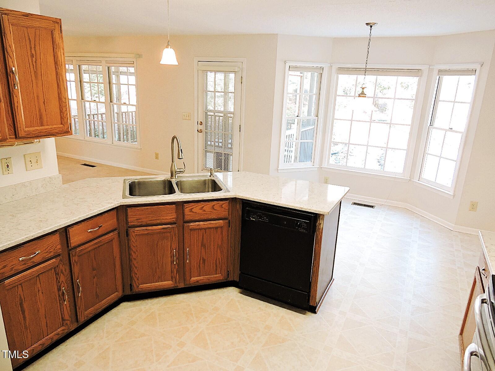 1 Danforth Place