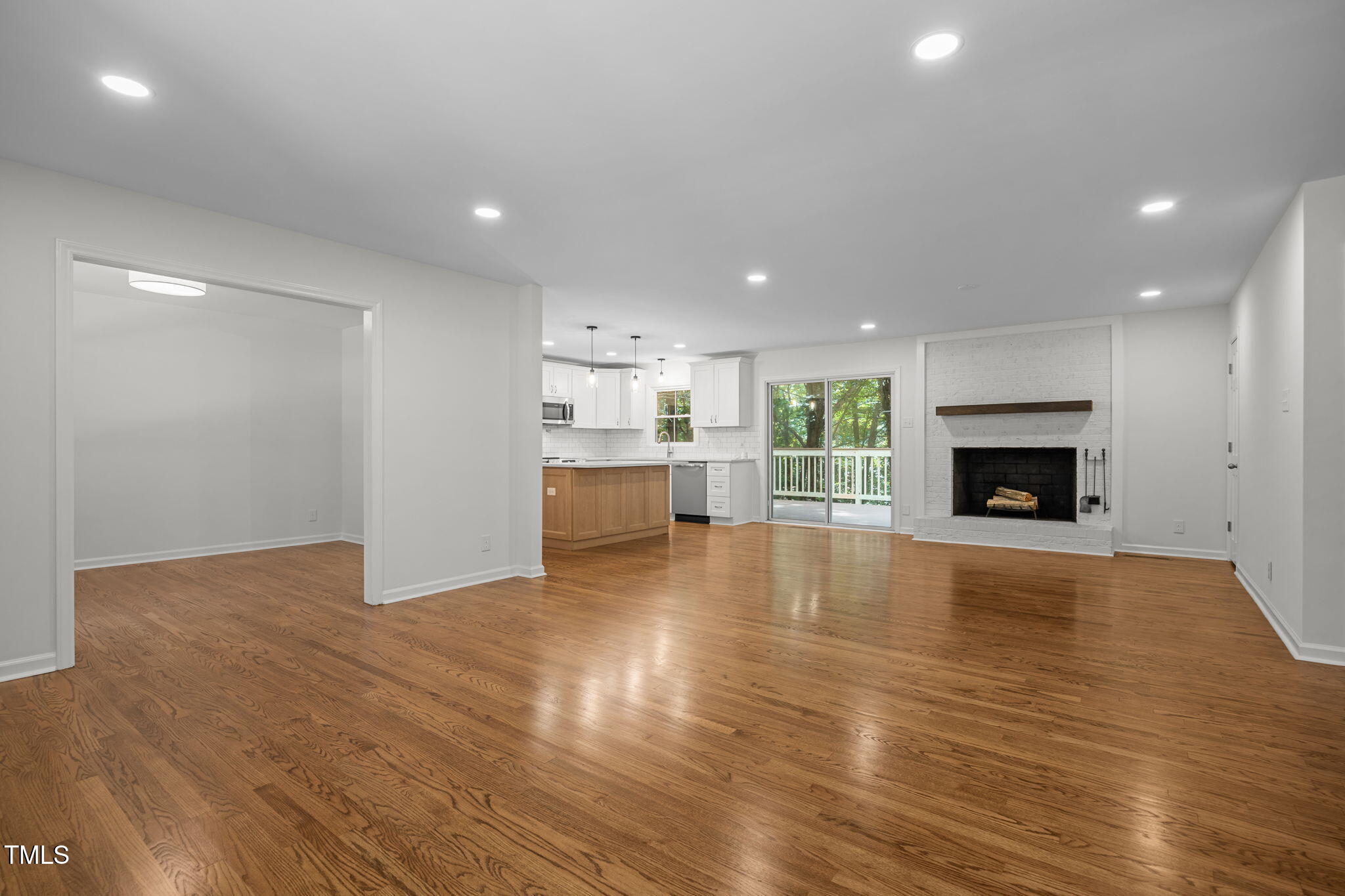 4305 Regis Avenue