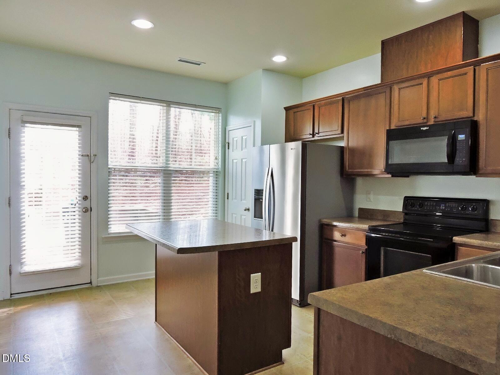 100 Stratford Lakes Drive Unit 322