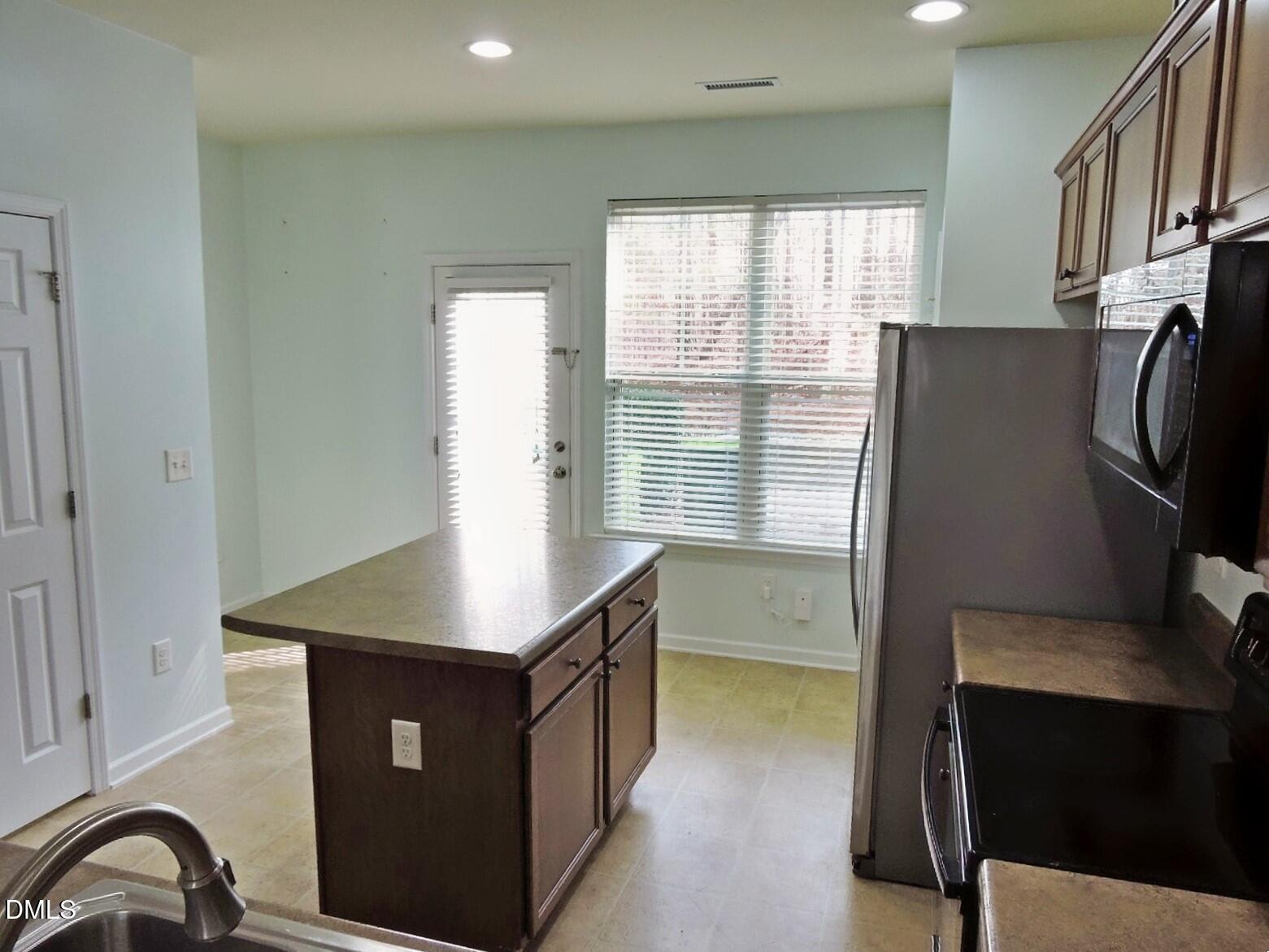 100 Stratford Lakes Drive Unit 322