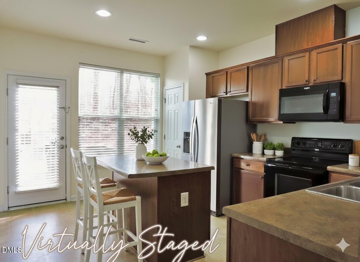 100 Stratford Lakes Drive Unit 322