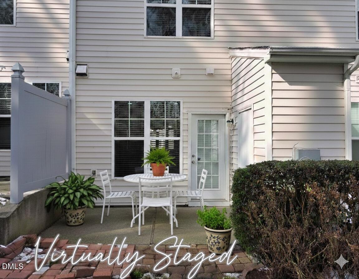 100 Stratford Lakes Drive Unit 322