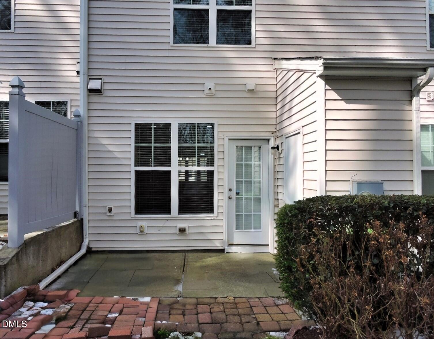 100 Stratford Lakes Drive Unit 322