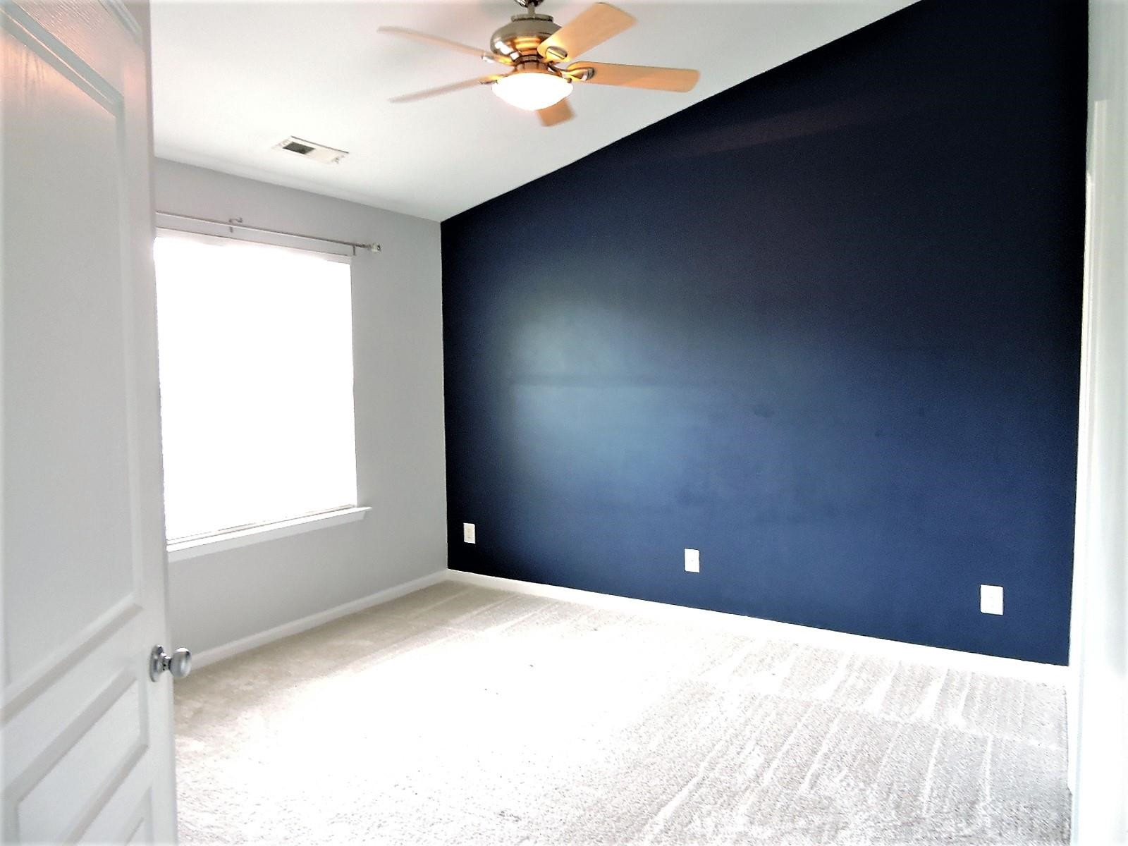 3811 Ramblewood Avenue