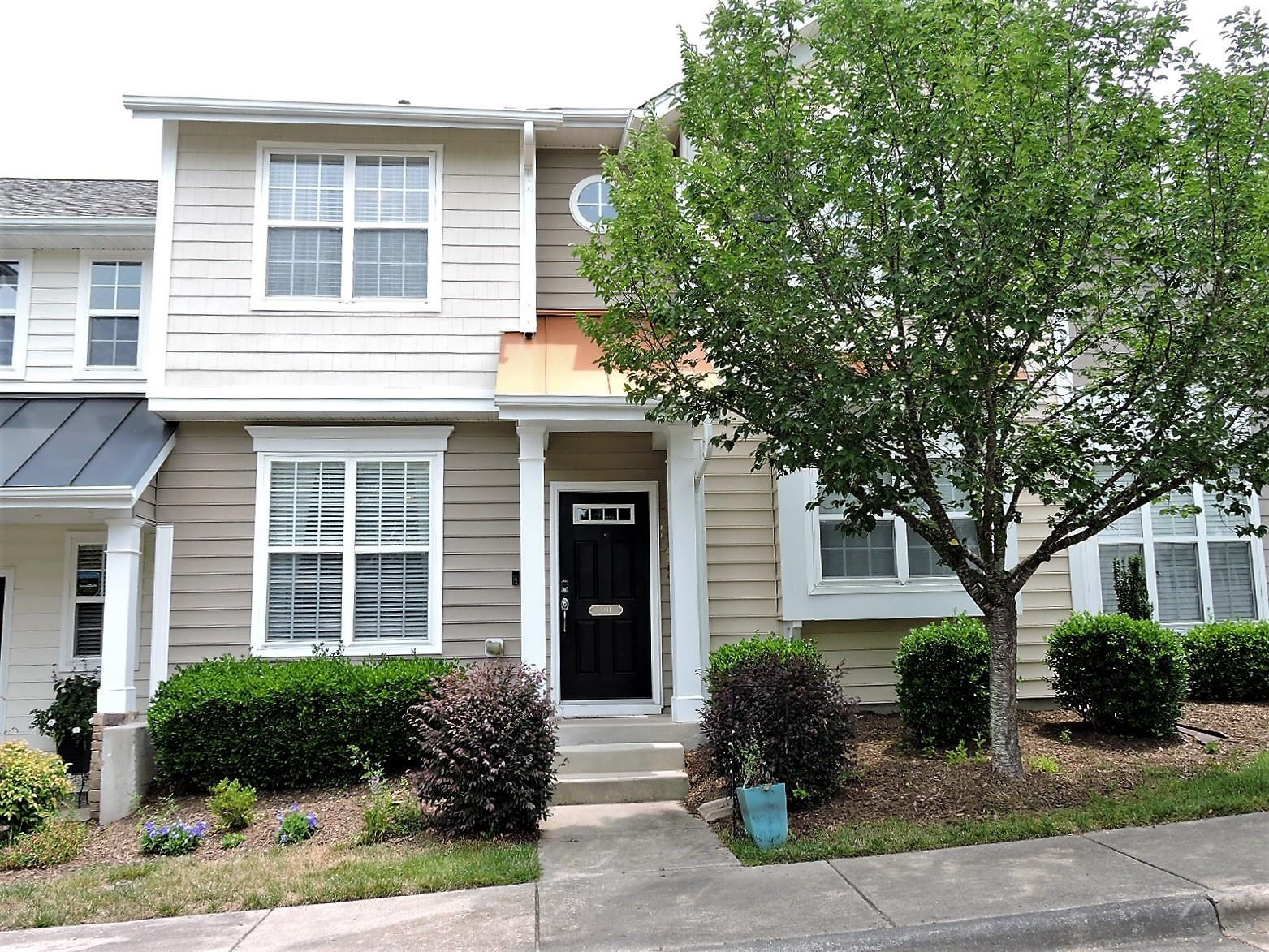 3811 Ramblewood Avenue