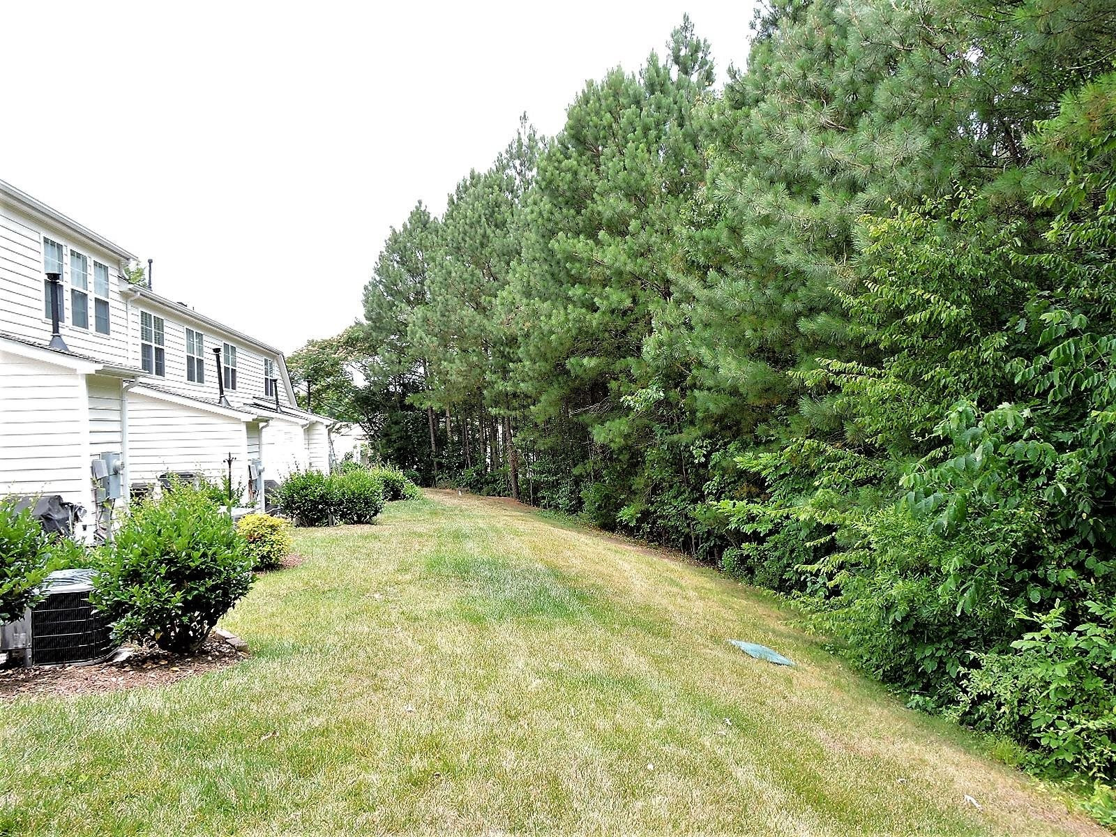 3811 Ramblewood Avenue