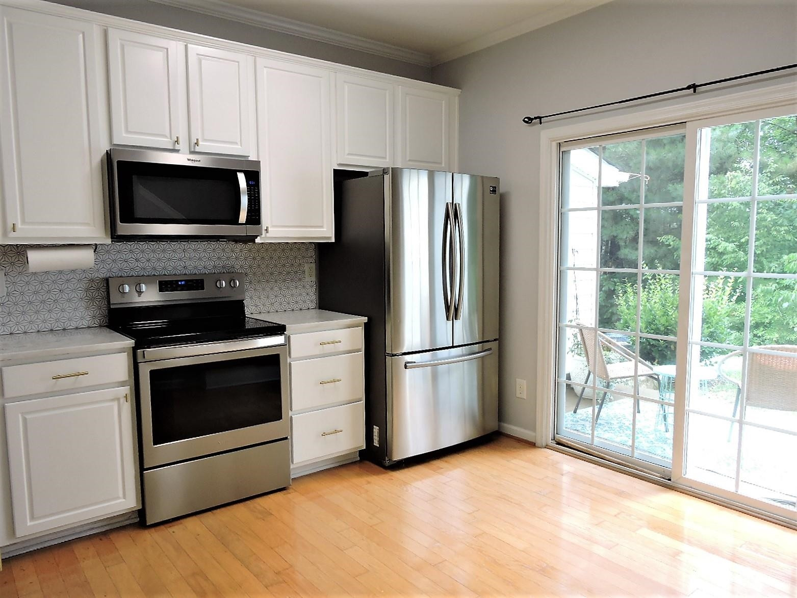 3811 Ramblewood Avenue