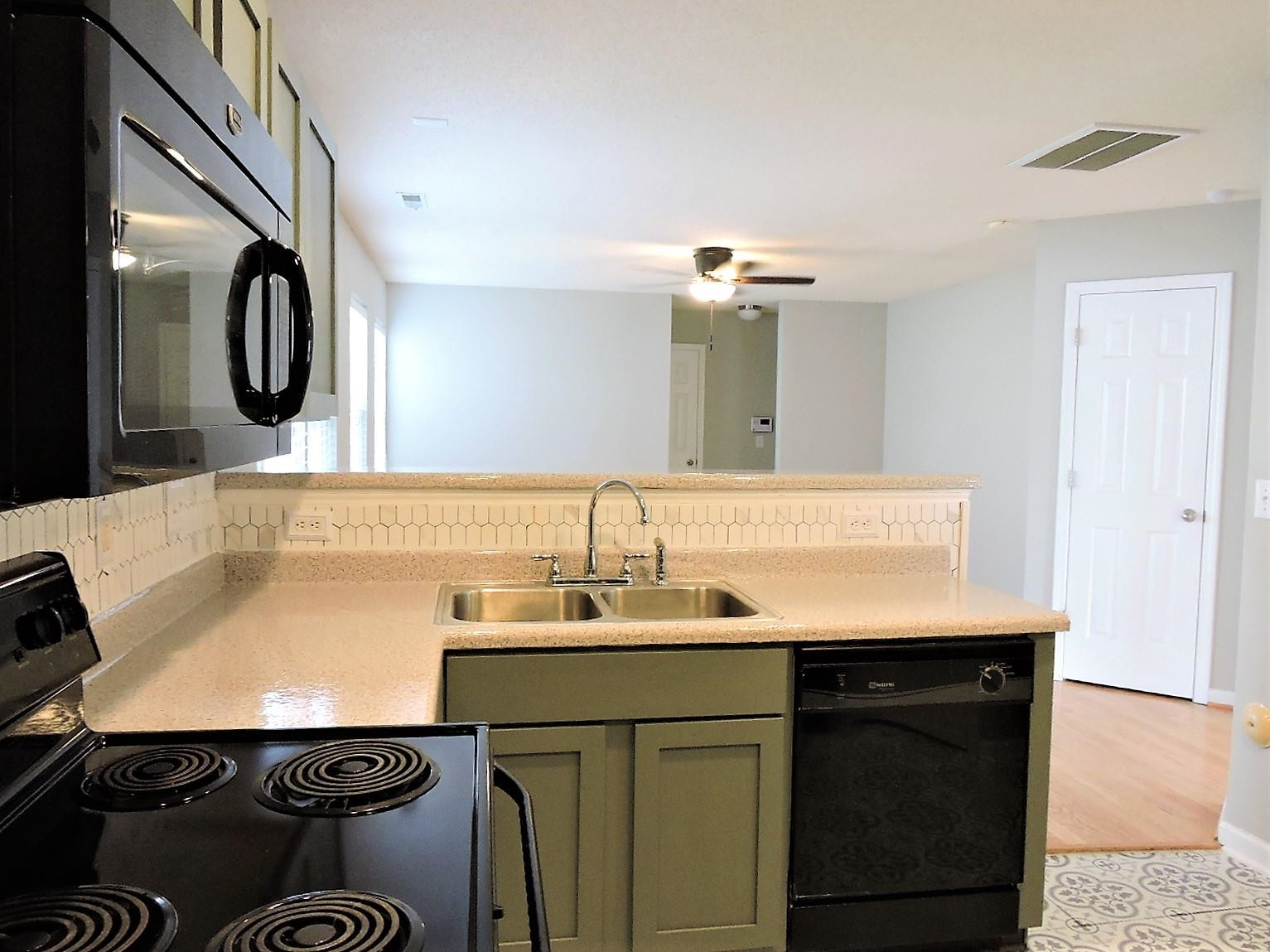 601 Cove Hollow Drive