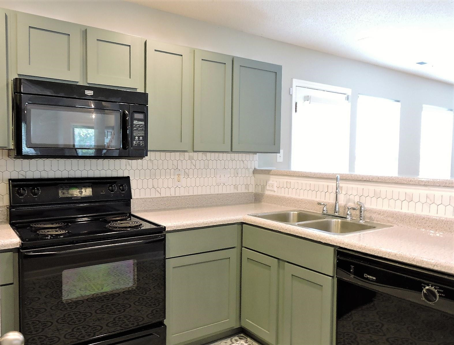 601 Cove Hollow Drive