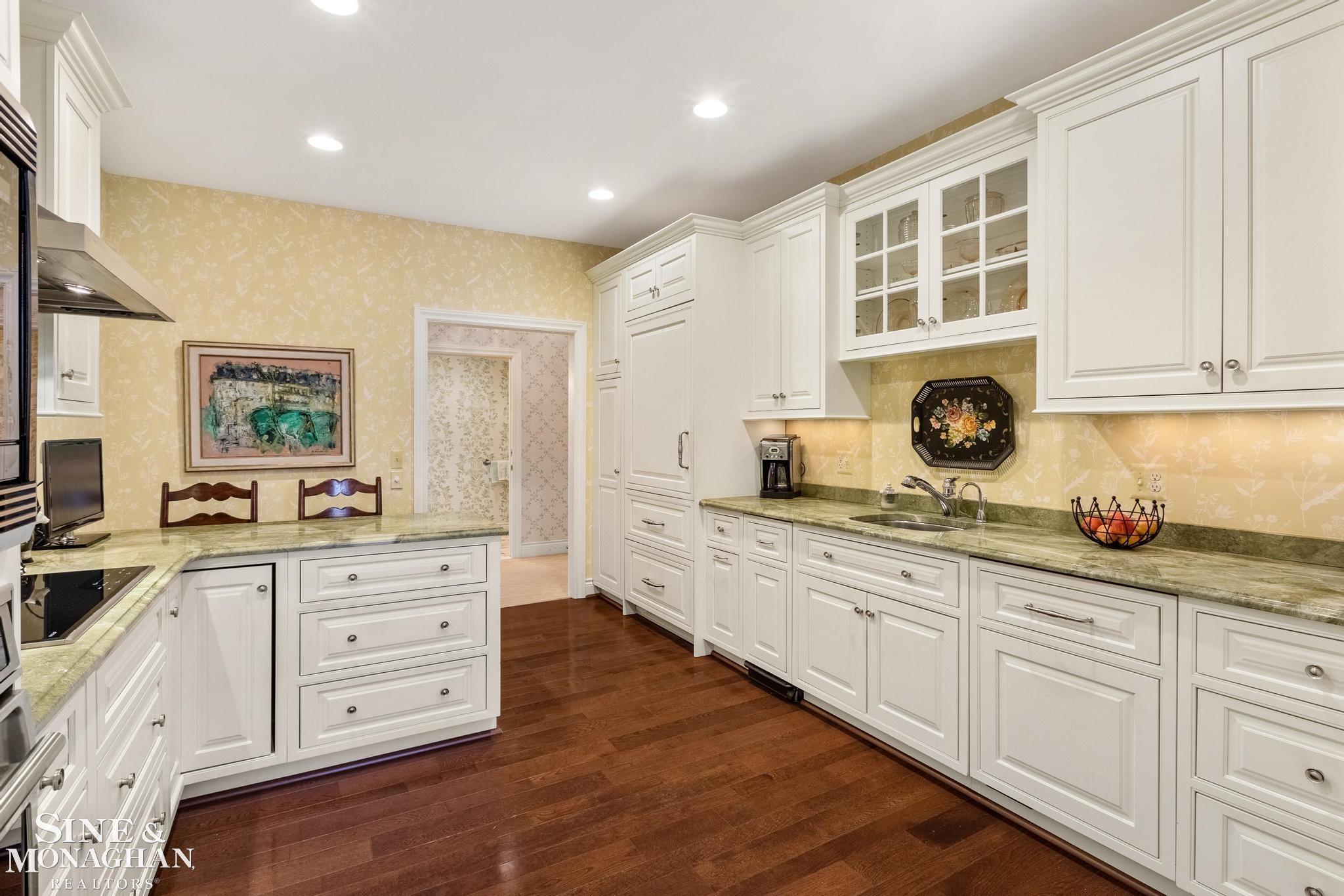 17111 E Jefferson Avenue # 19