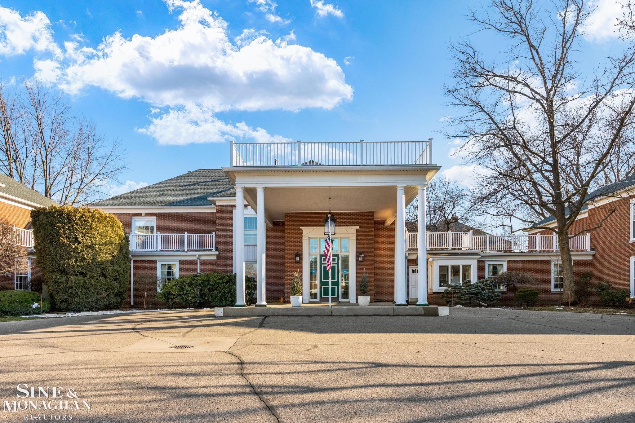 17111 E Jefferson Avenue # 19