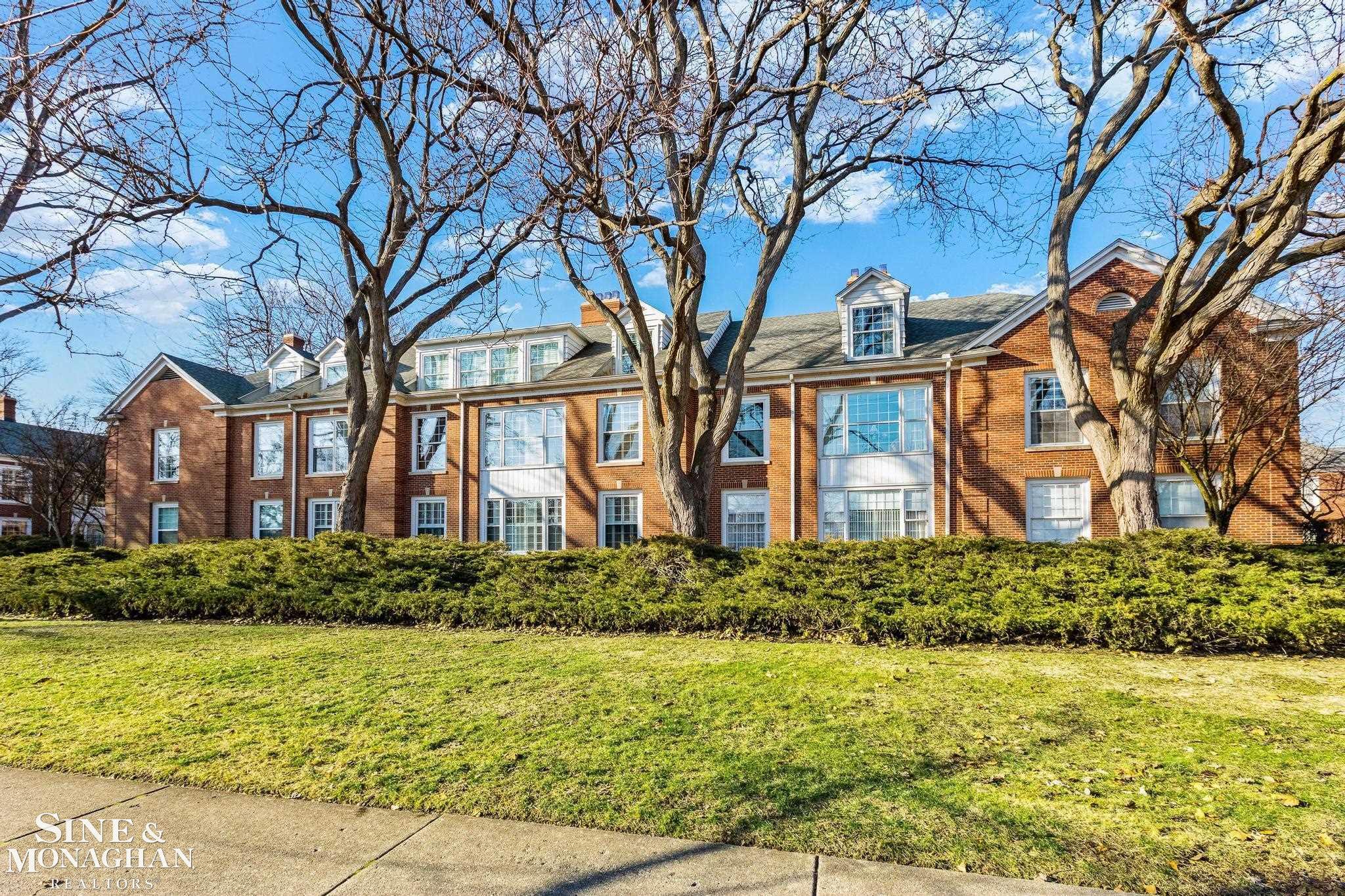 17111 E Jefferson Avenue # 19