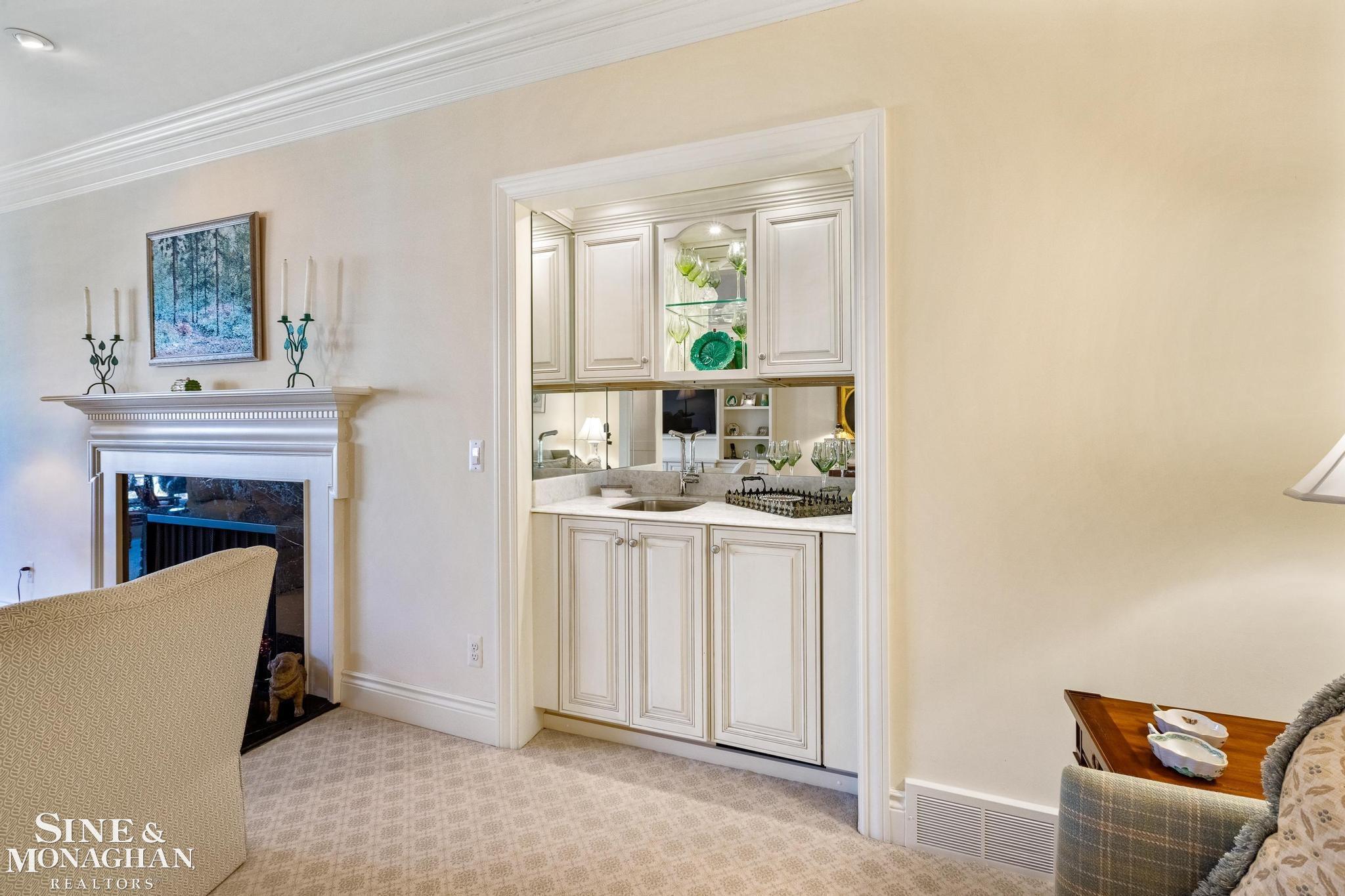 17111 E Jefferson Avenue # 19