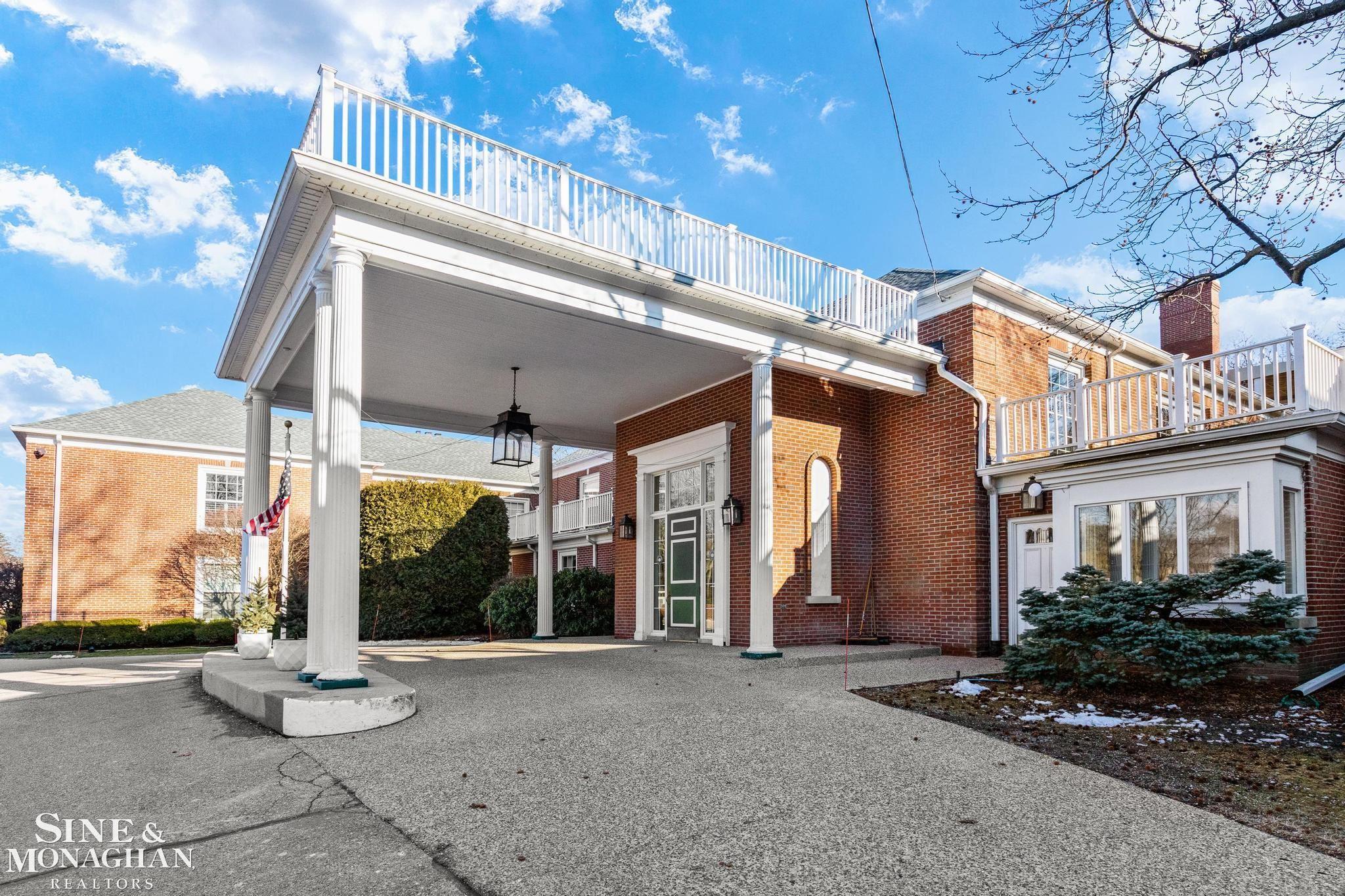 17111 E Jefferson Avenue # 19