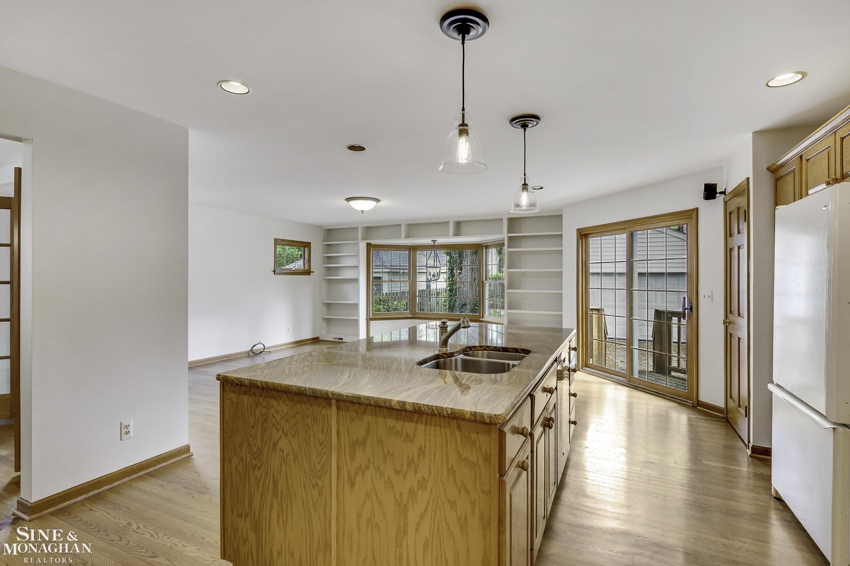 308 Merriweather Road