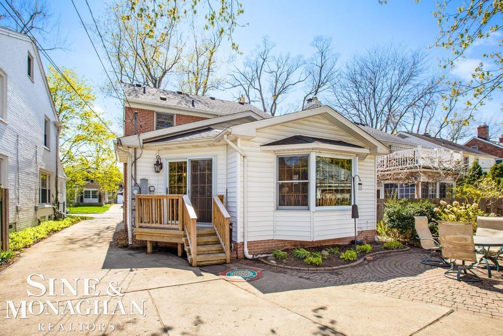 308 Merriweather Road