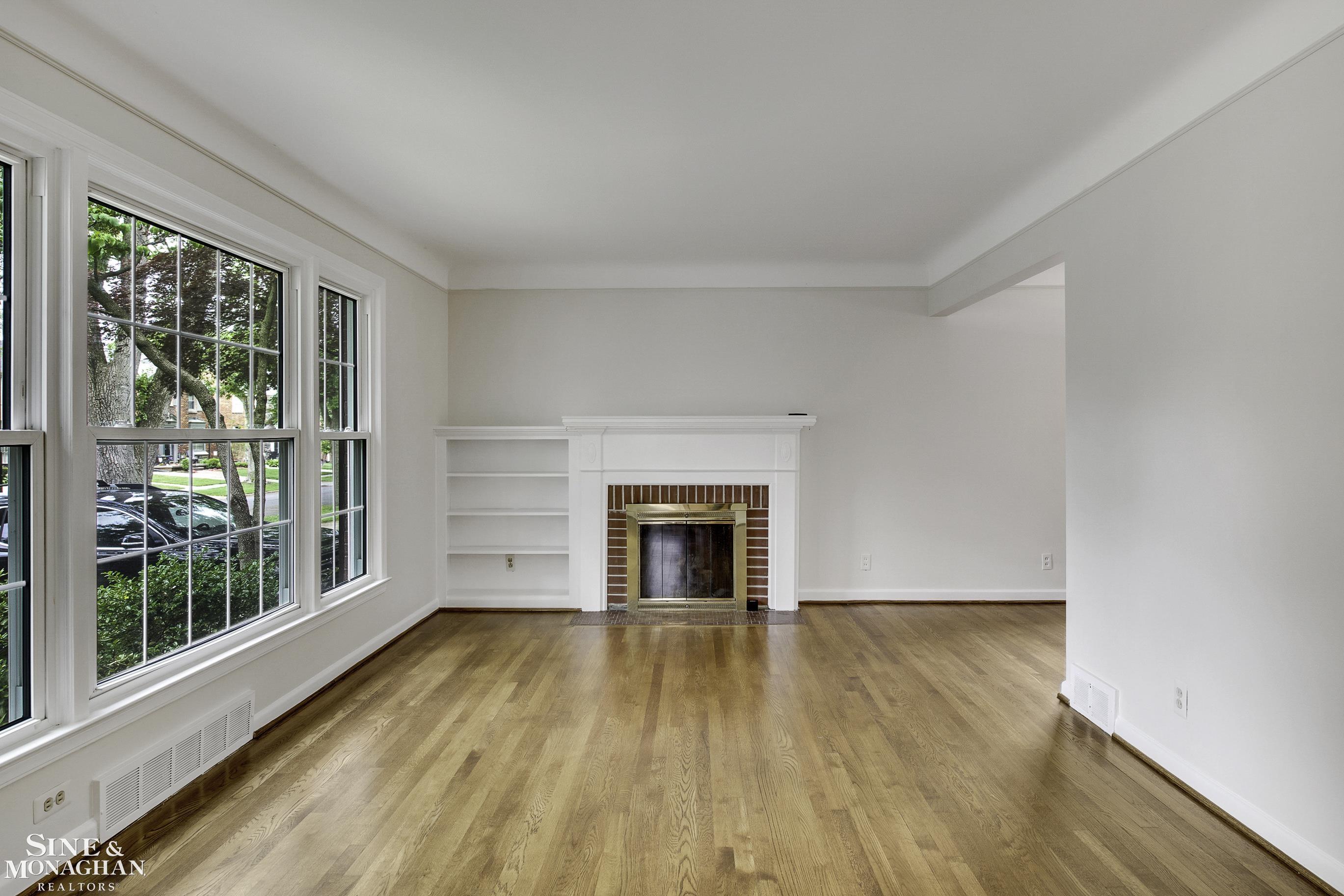 308 Merriweather Road