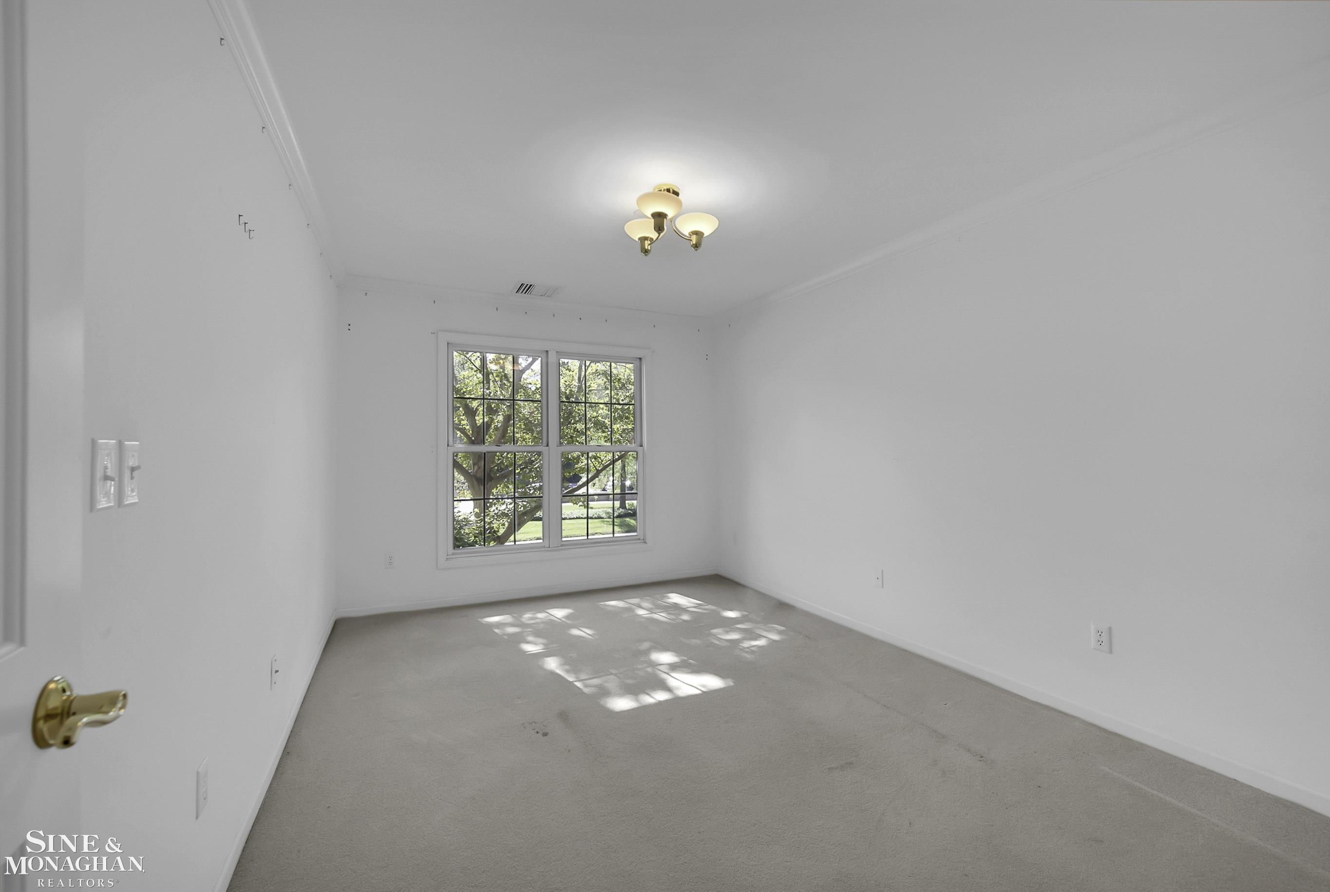 60 Pointe Park Place