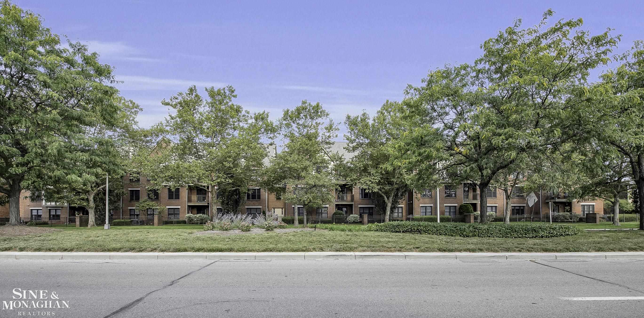 60 Pointe Park Place