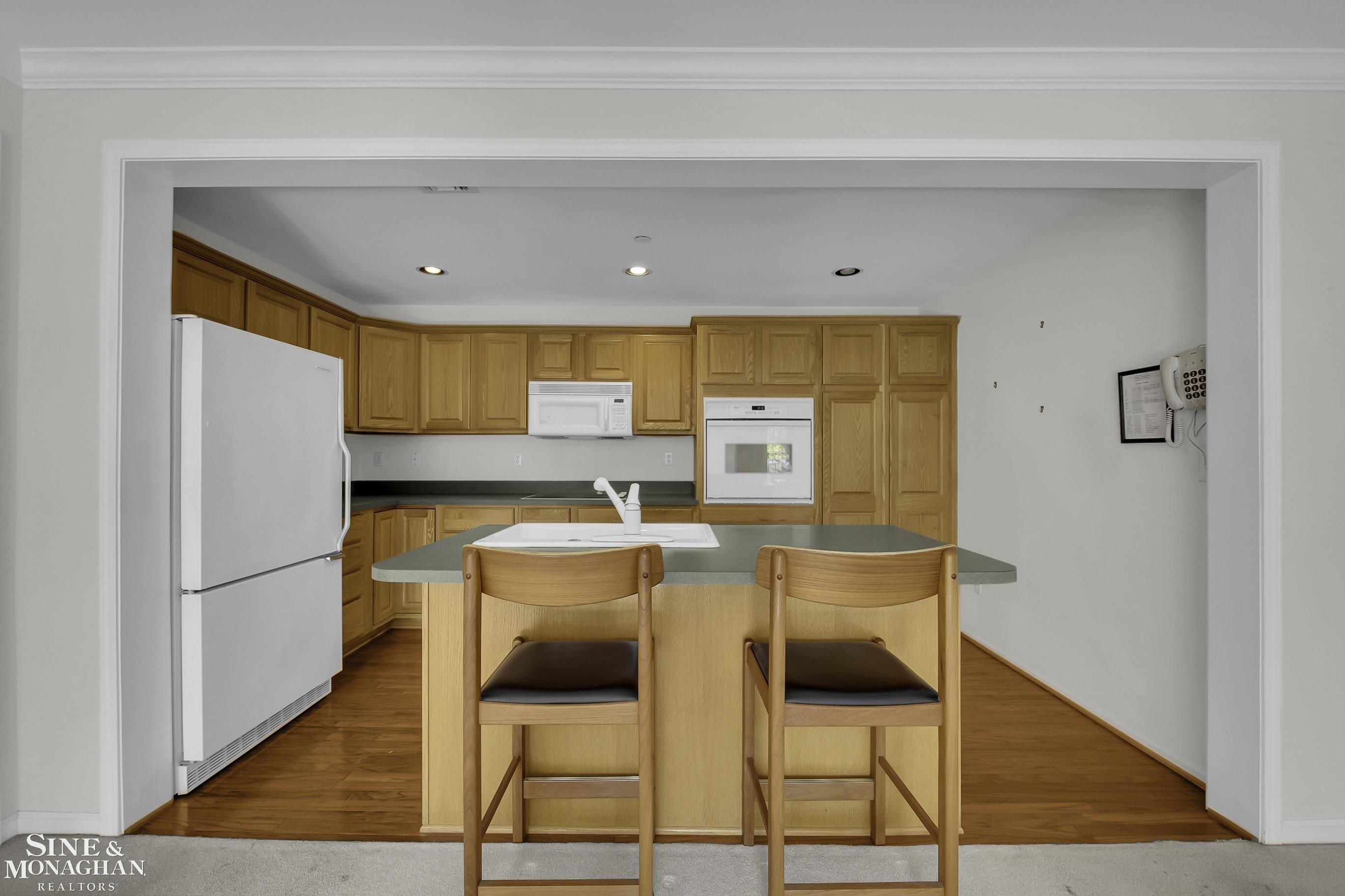 60 Pointe Park Place