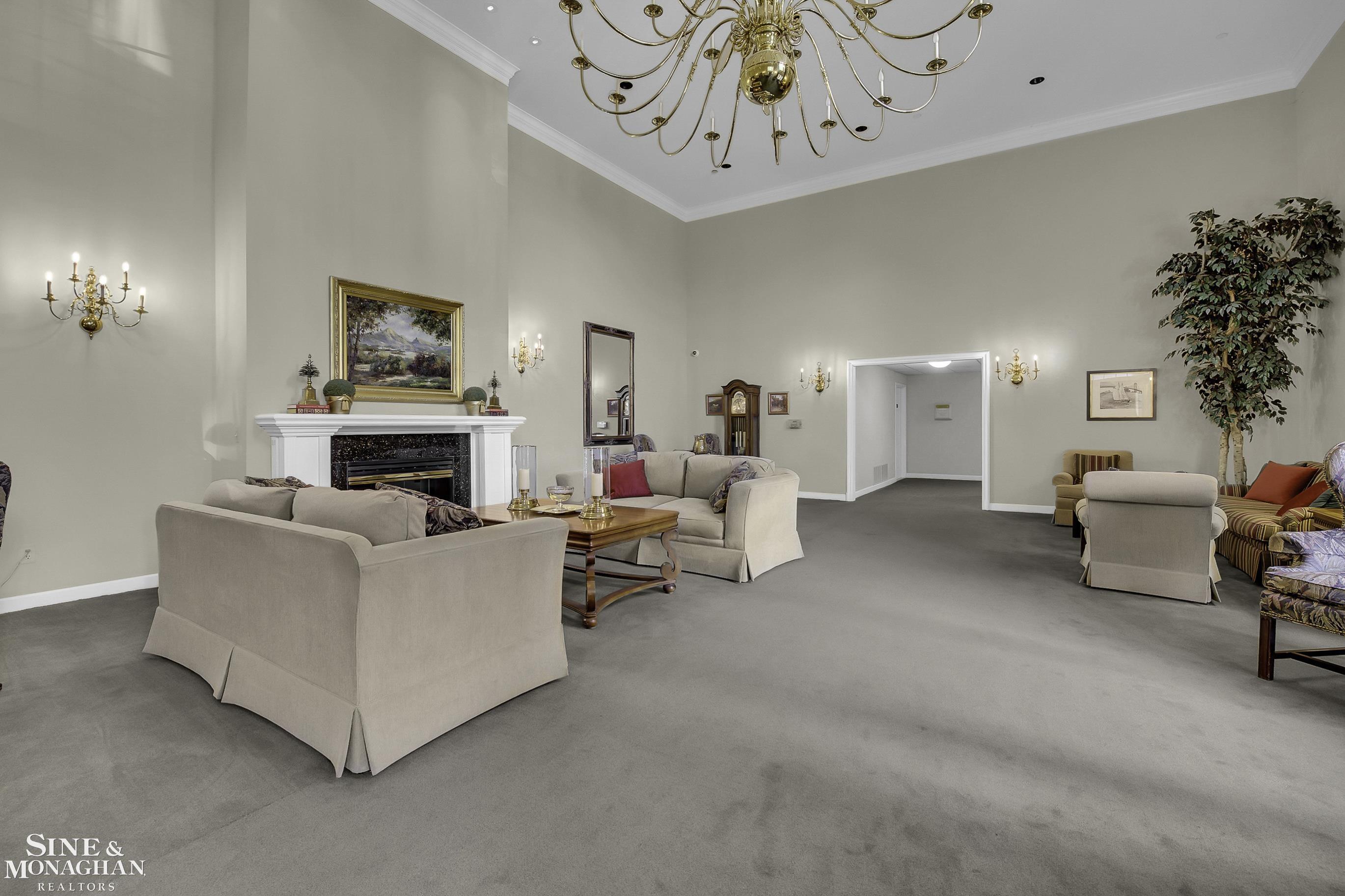 60 Pointe Park Place