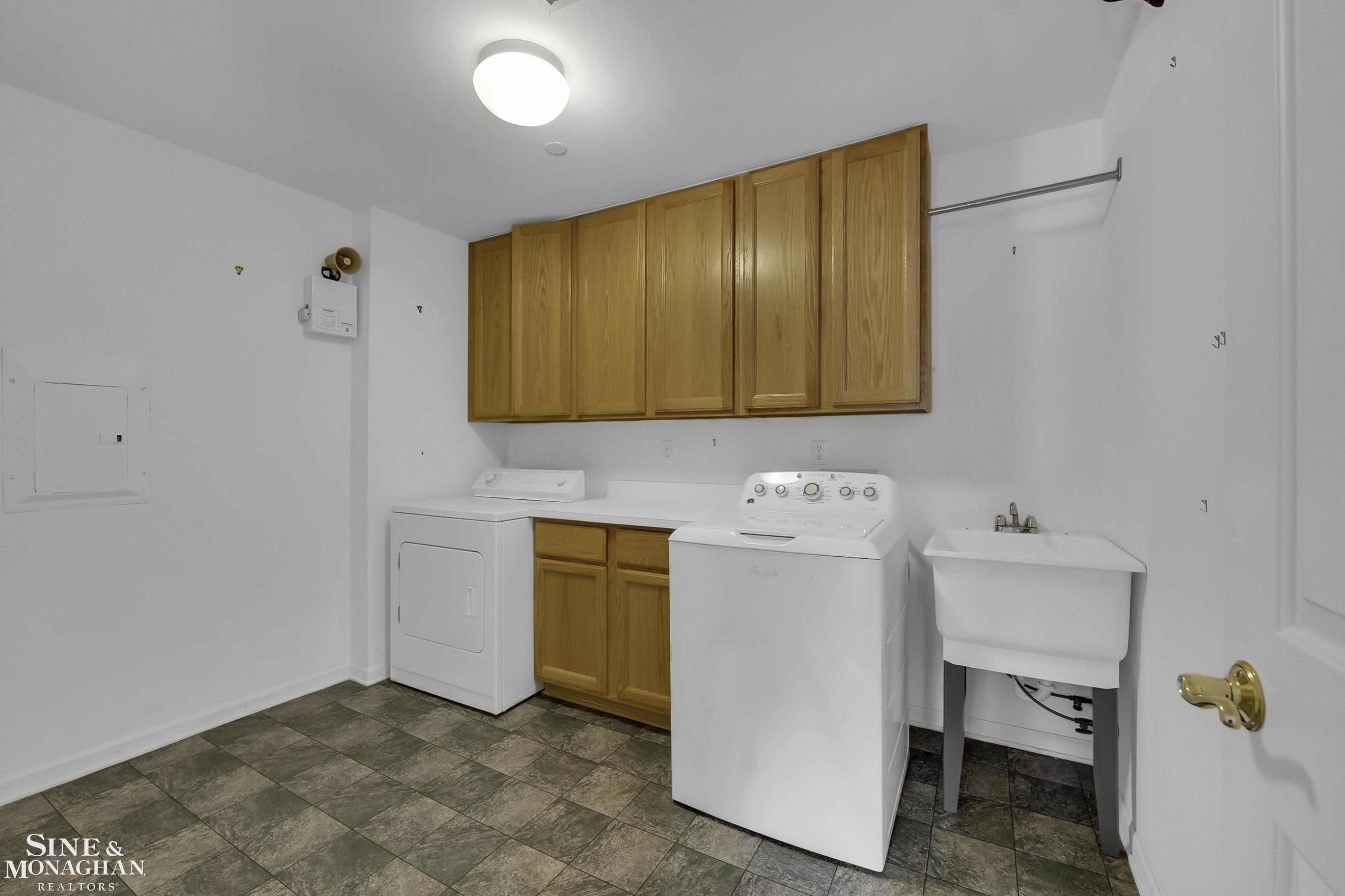 60 Pointe Park Place