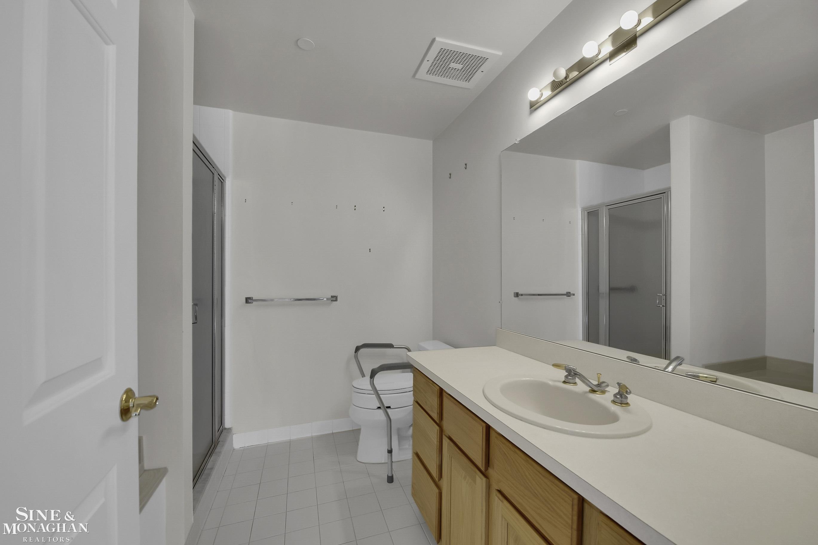 60 Pointe Park Place