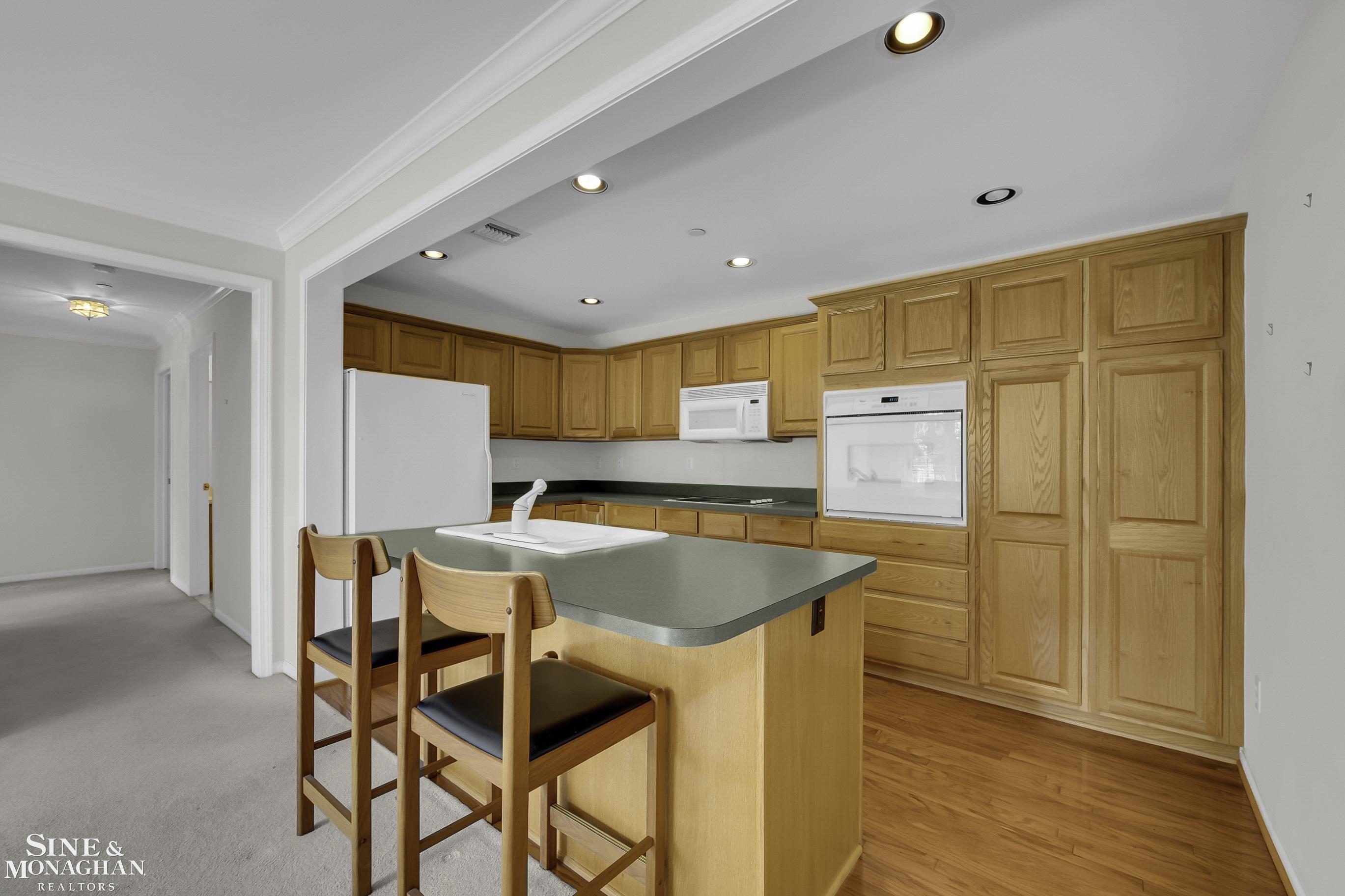 60 Pointe Park Place