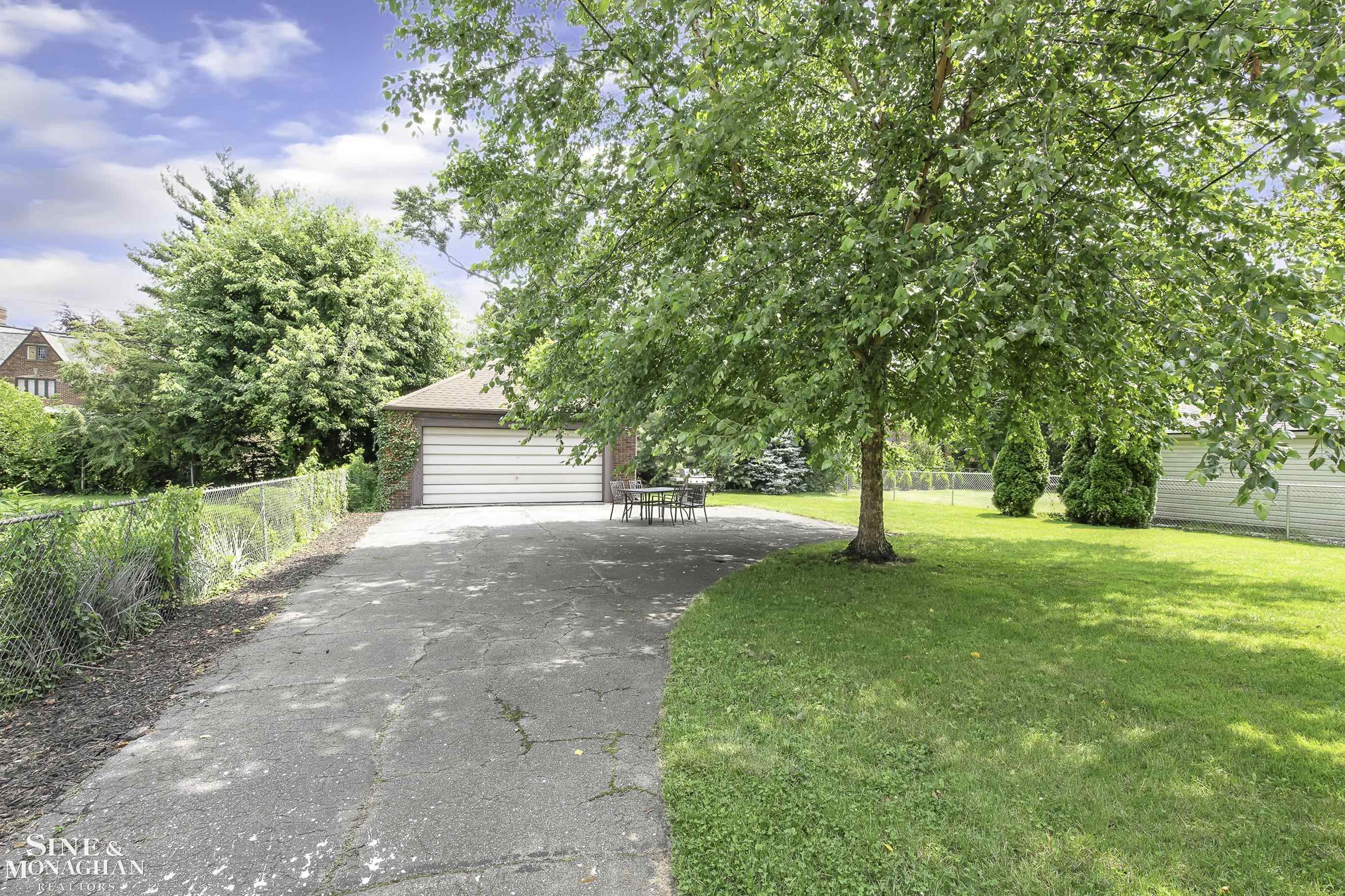 874 Westchester Road