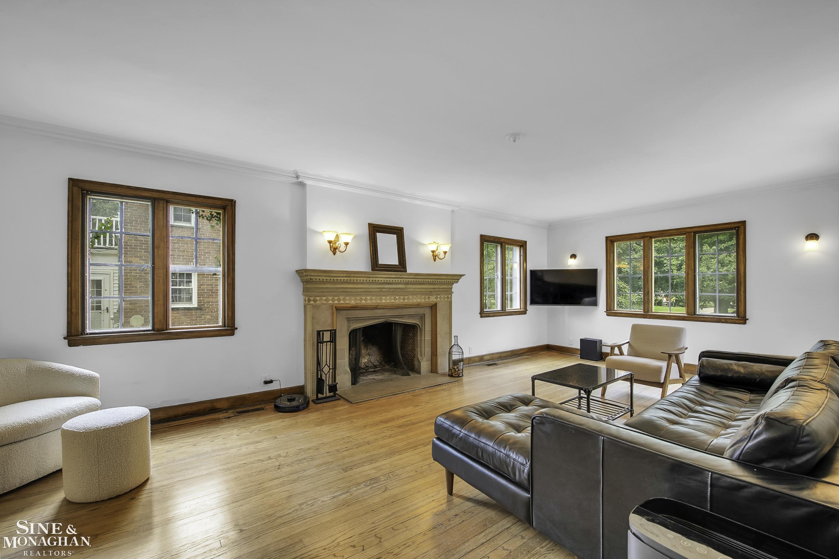 874 Westchester Road