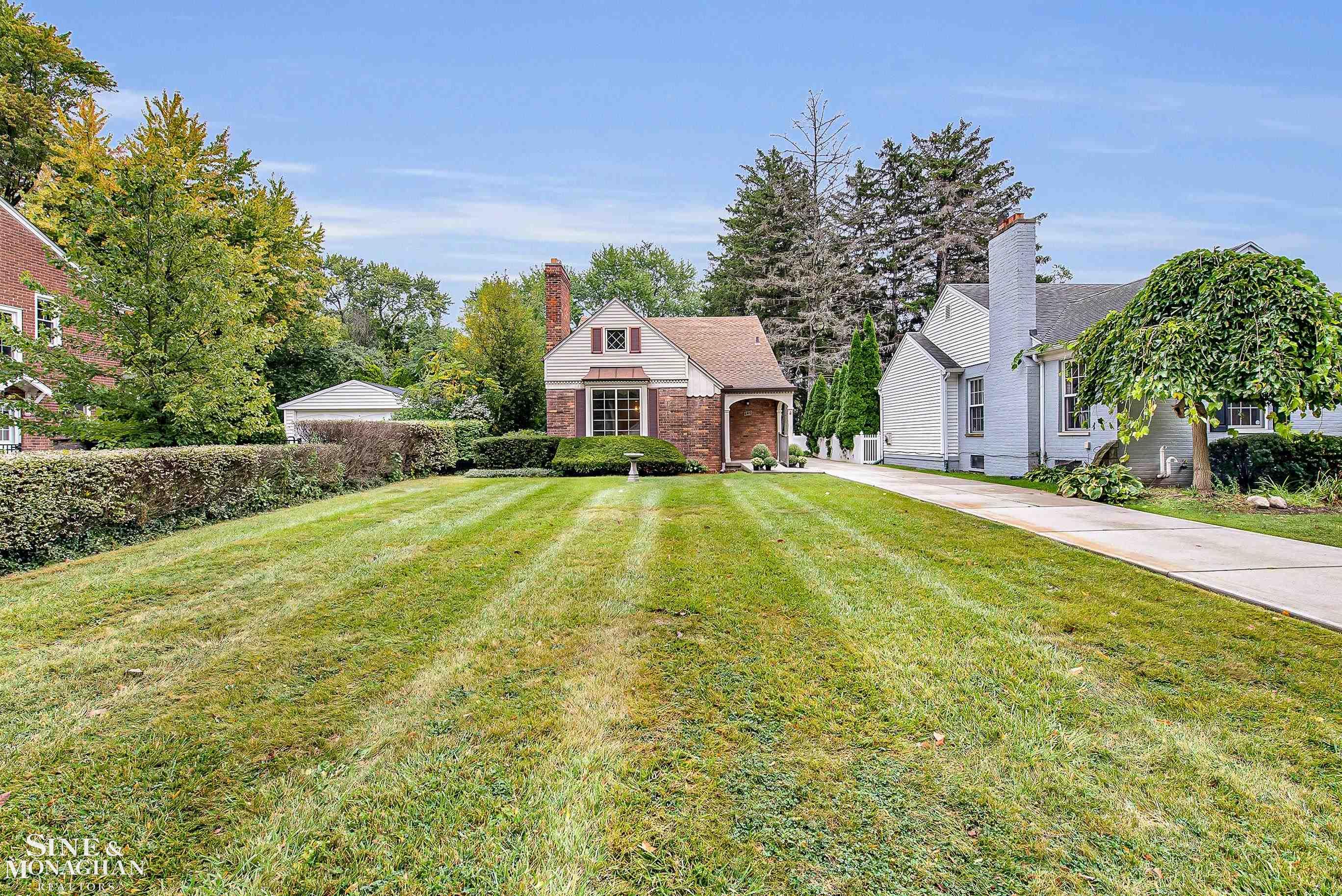 840 Rivard Boulevard