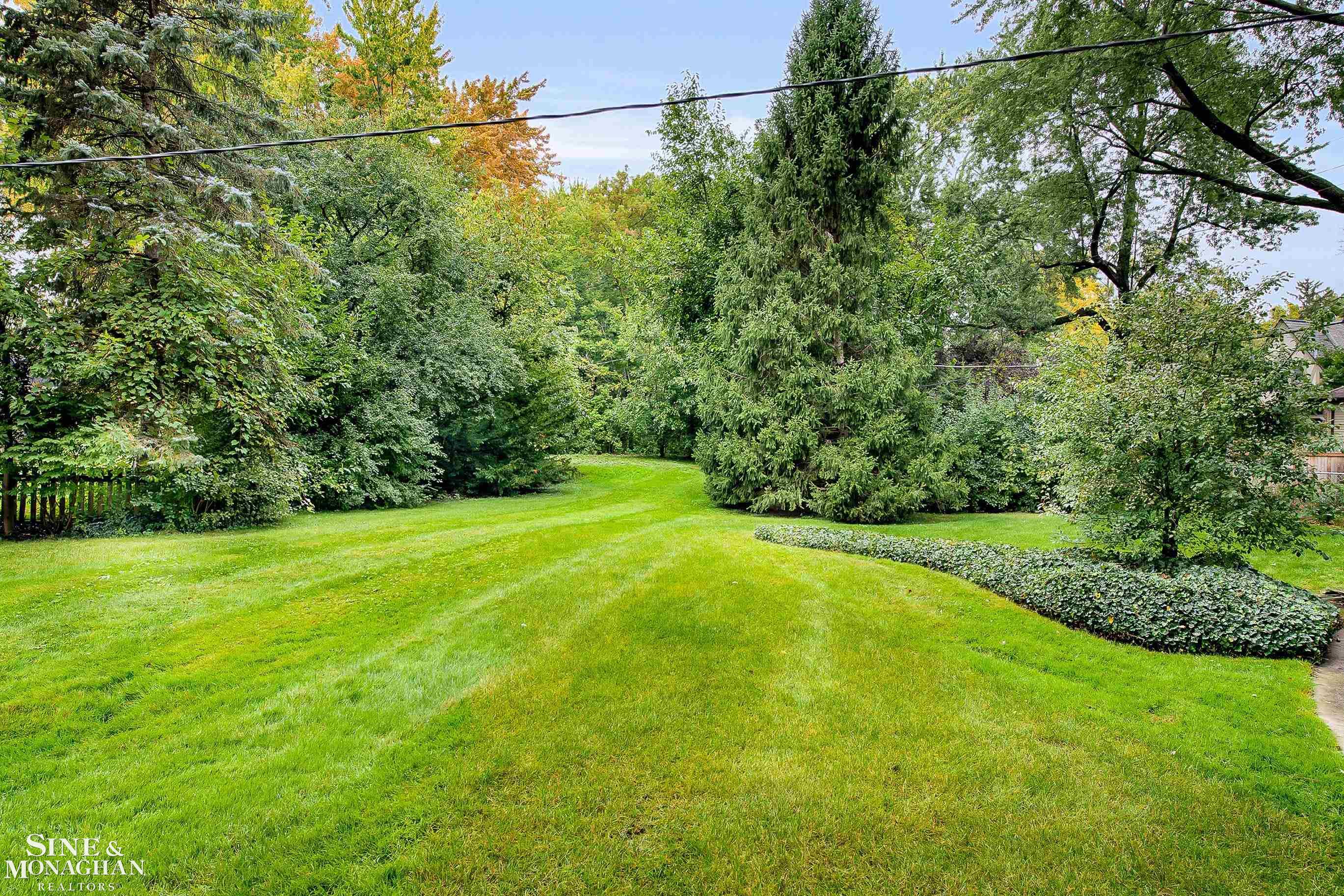 840 Rivard Boulevard