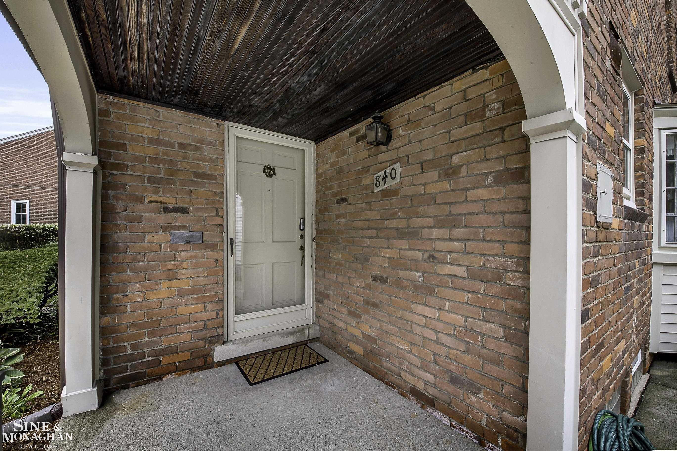 840 Rivard Boulevard