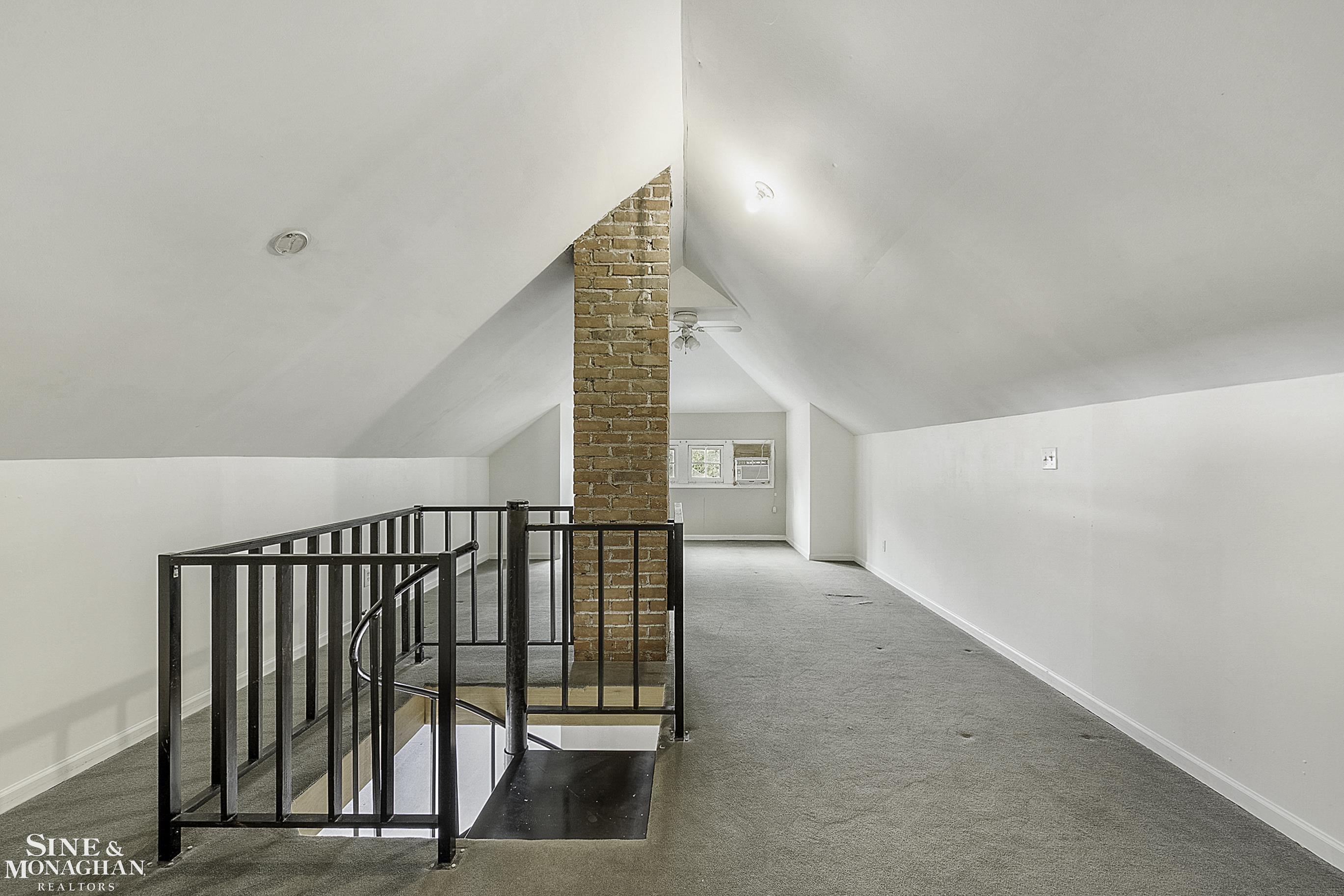 936 Beaconsfield Avenue