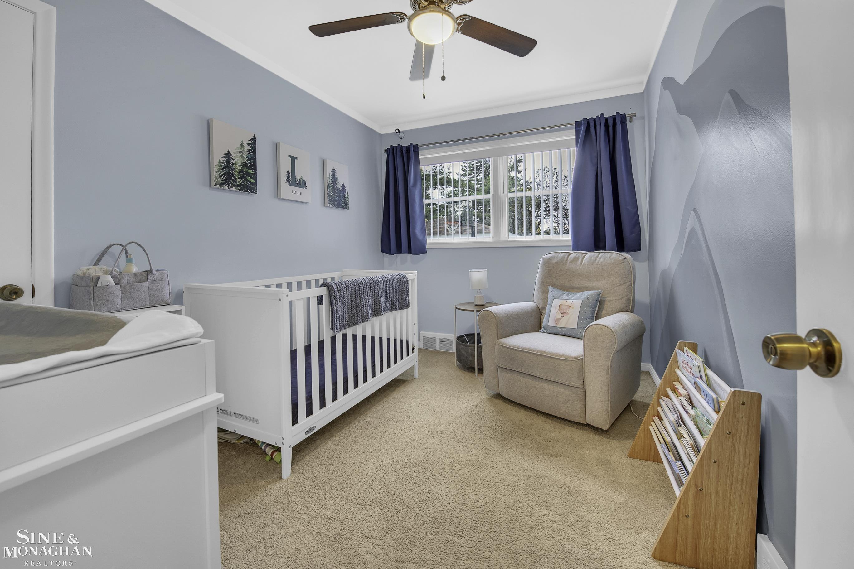 22527 Edgewood Street