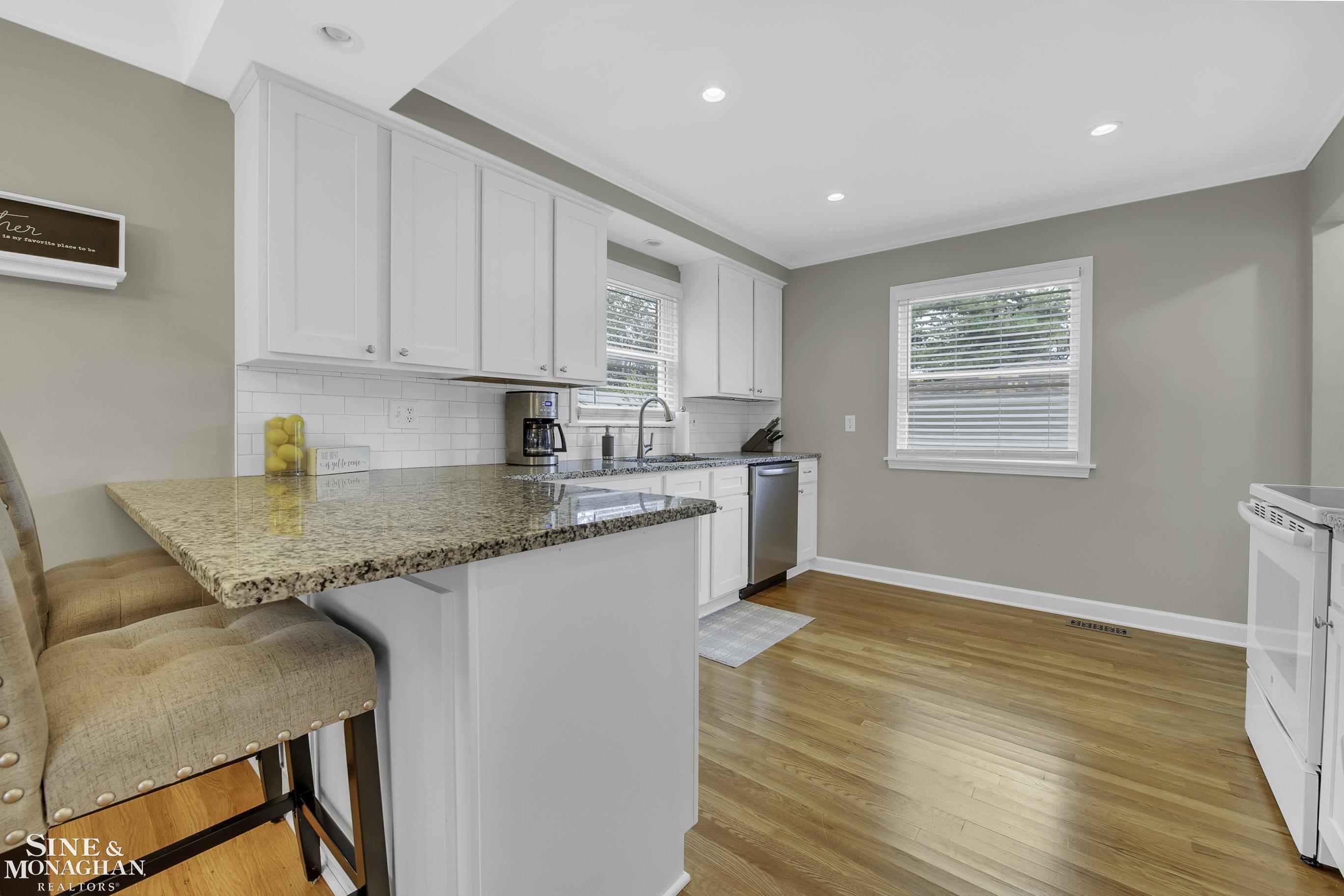 22527 Edgewood Street