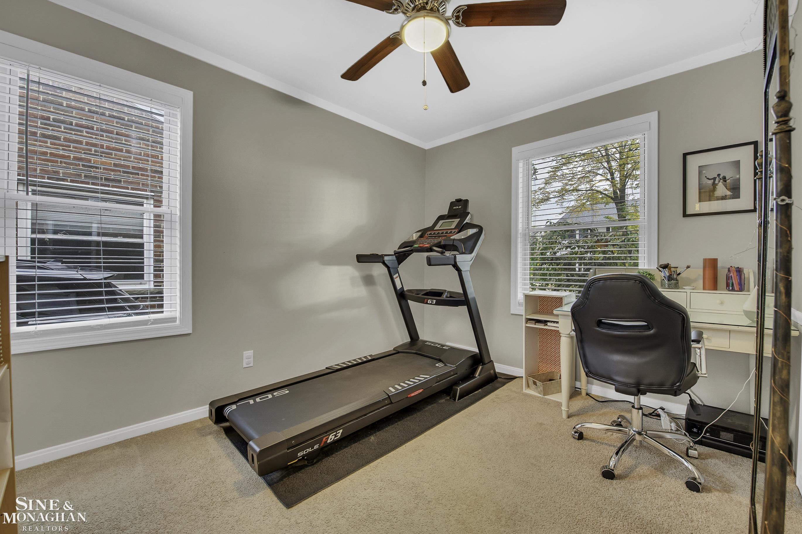 22527 Edgewood Street