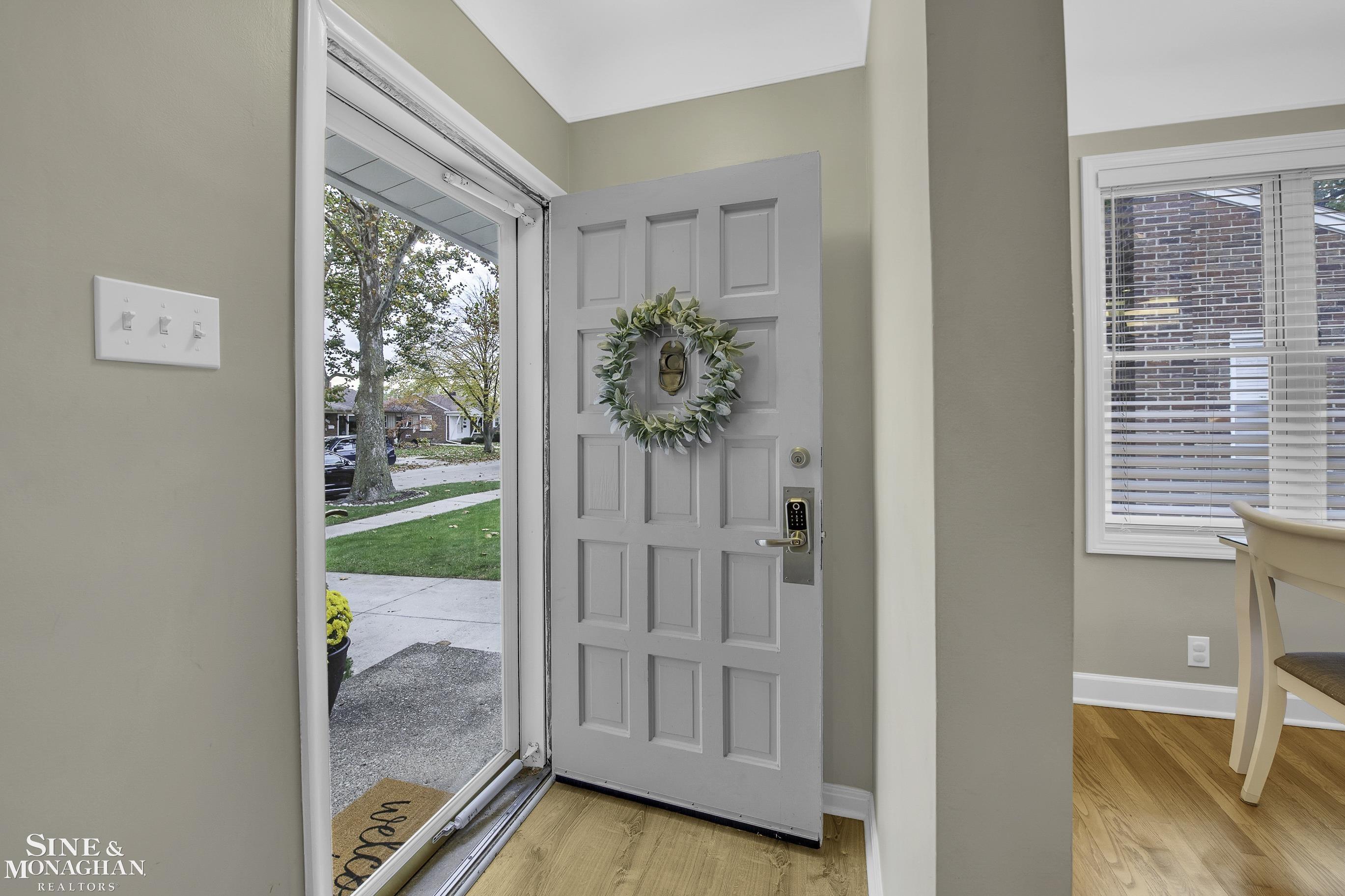 22527 Edgewood Street