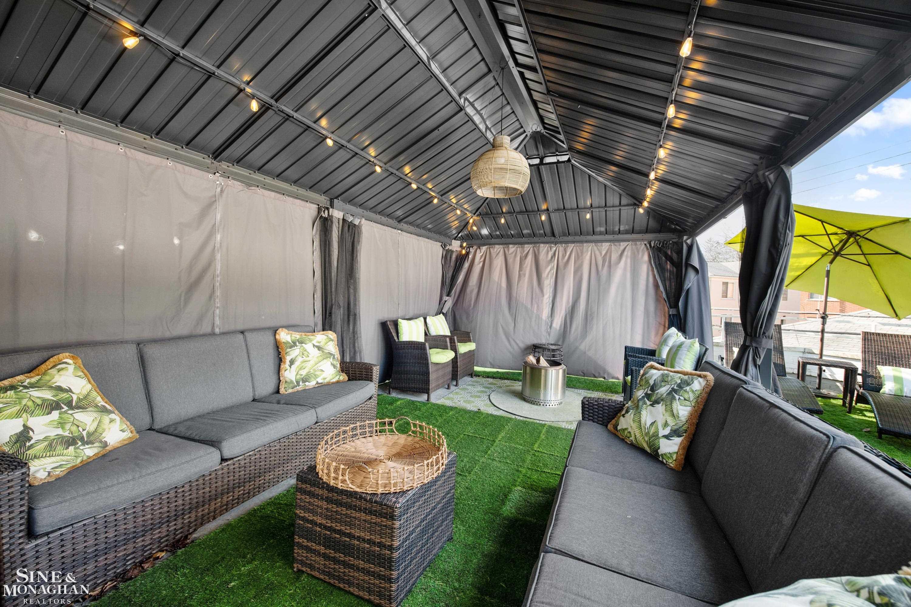 15827 Windmill Pointe Drive