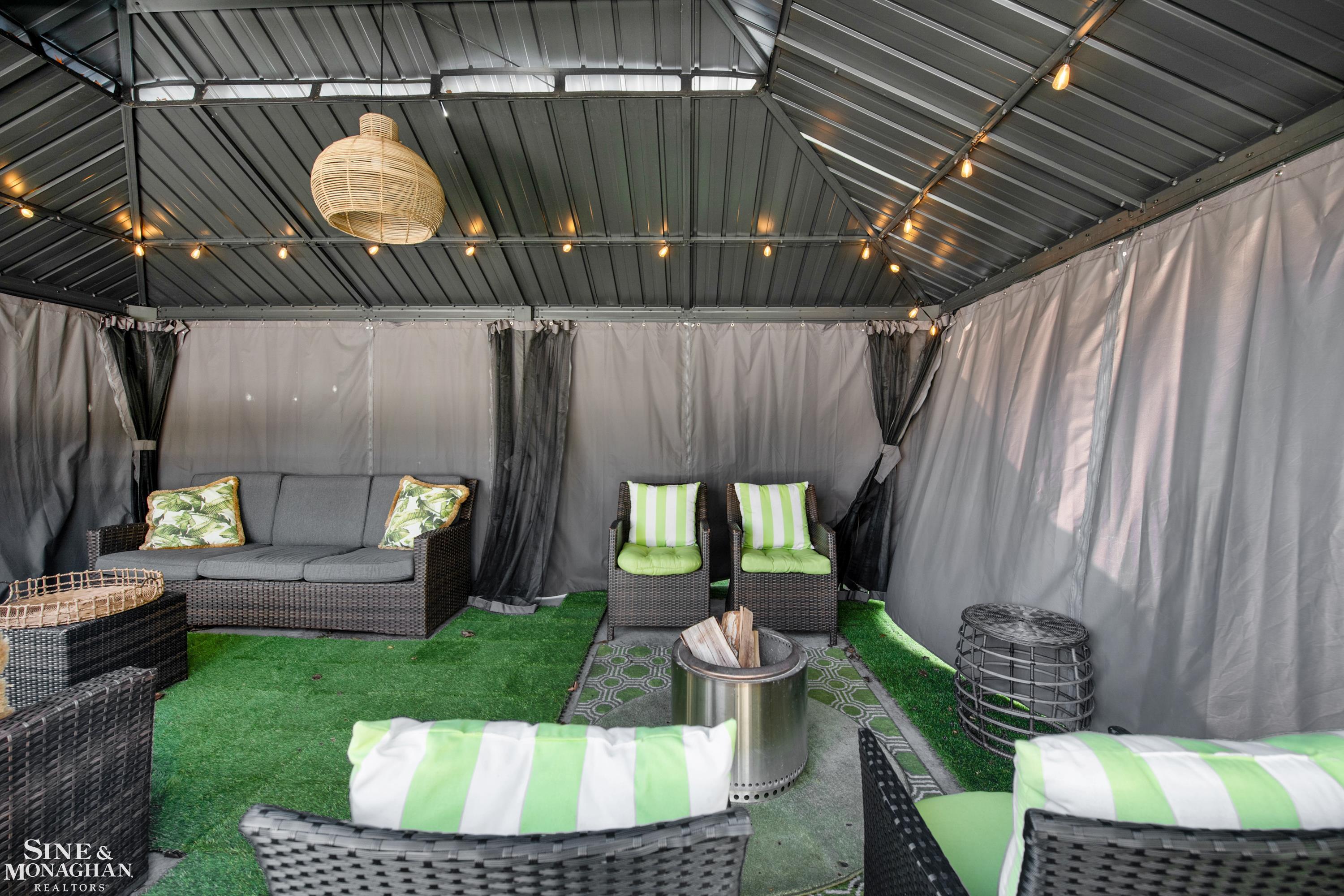 15827 Windmill Pointe Drive