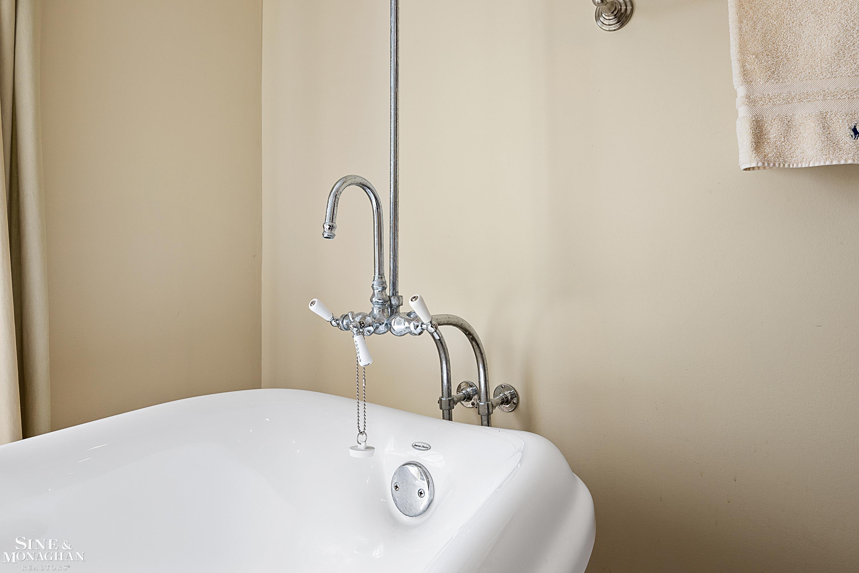 1229 S Bartlett Road