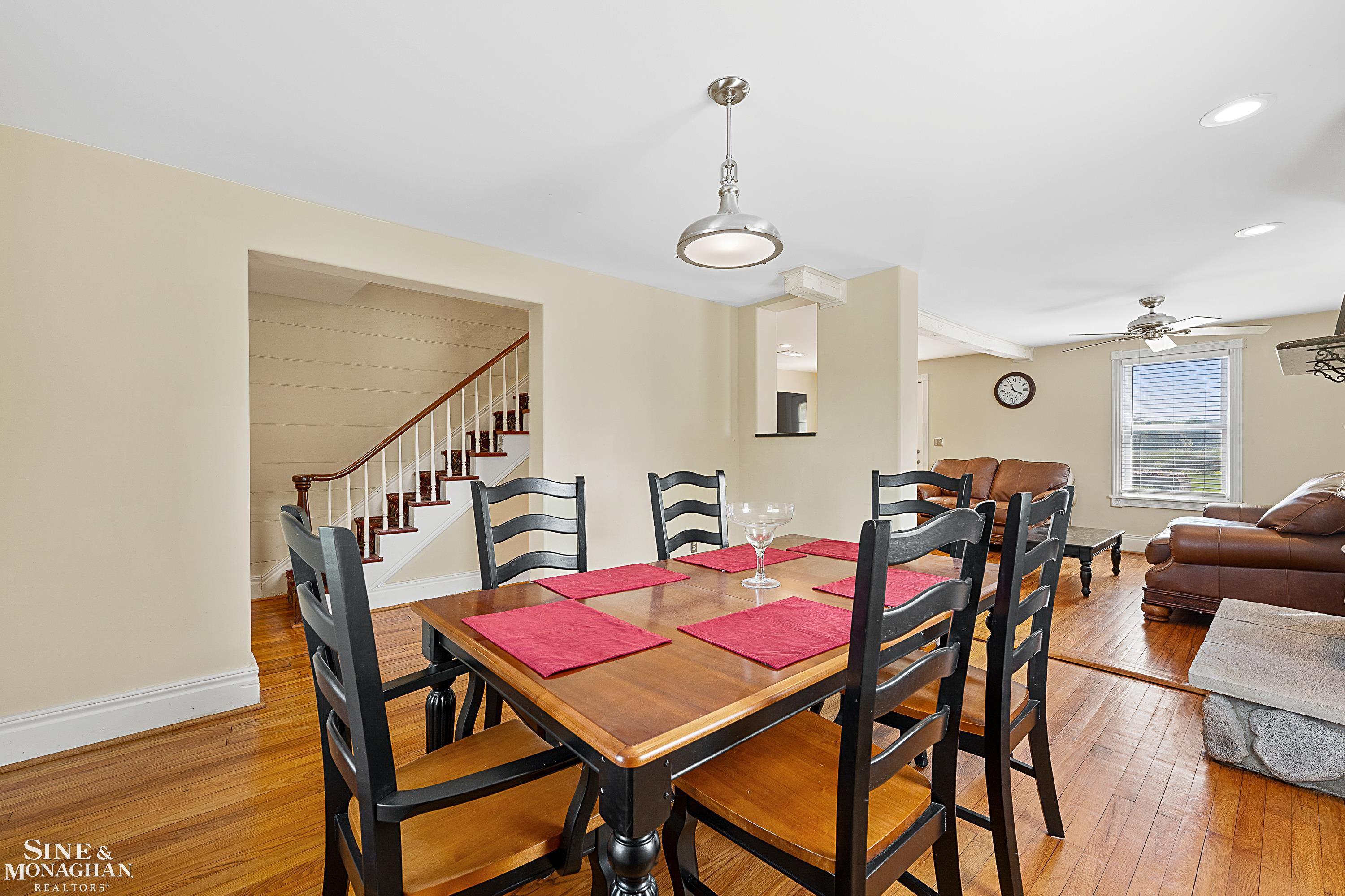 1229 S Bartlett Road