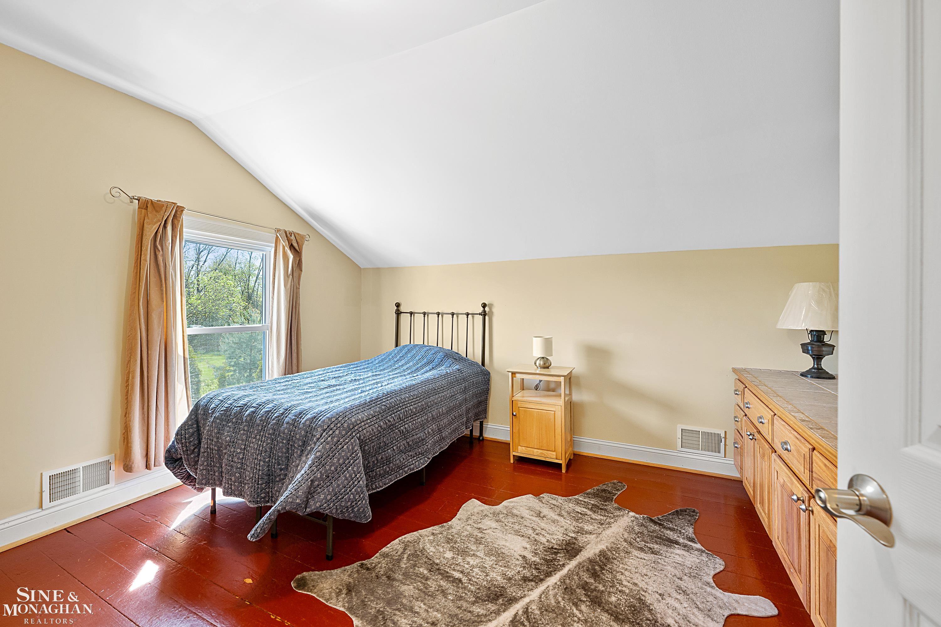 1229 S Bartlett Road