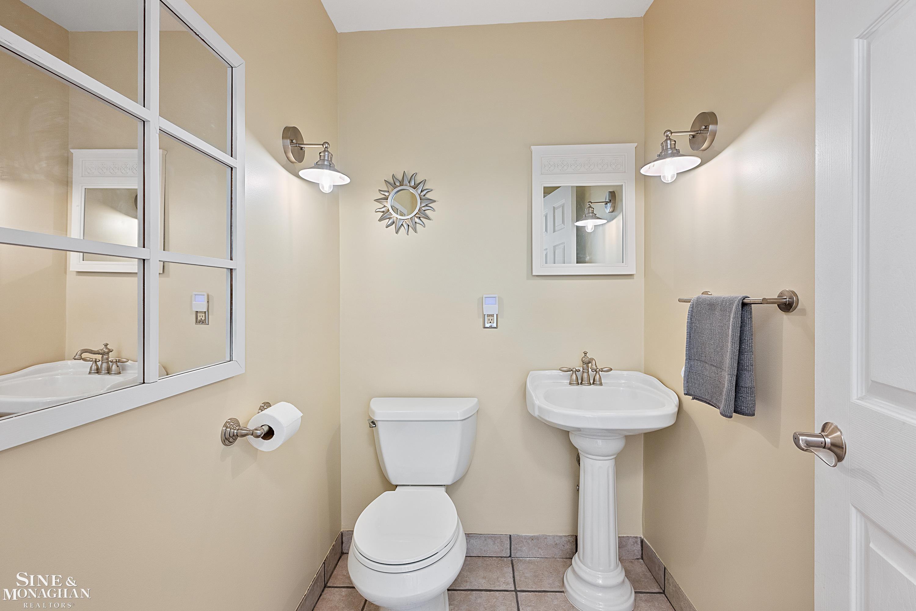 1229 S Bartlett Road