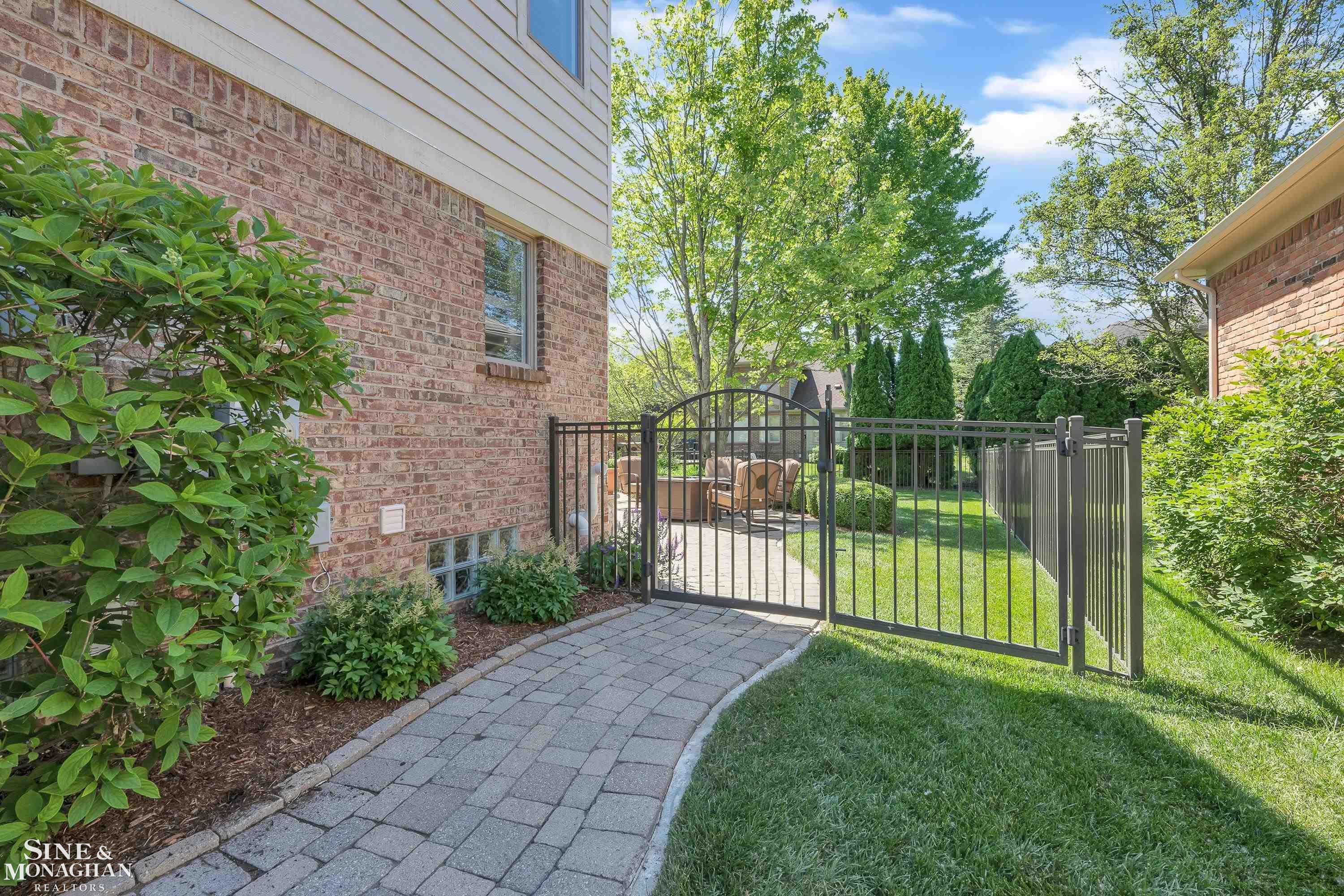 28020 Norcross Drive