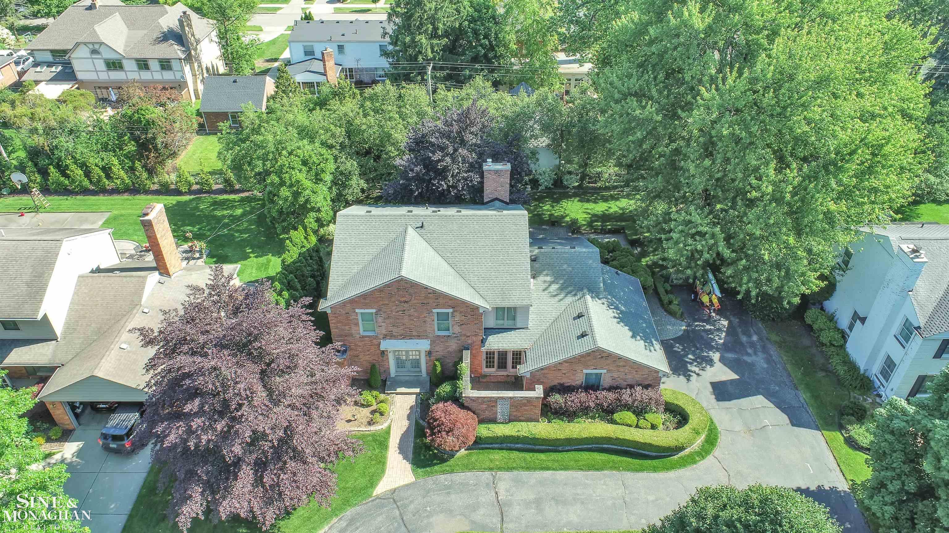 54 Willow Tree Place