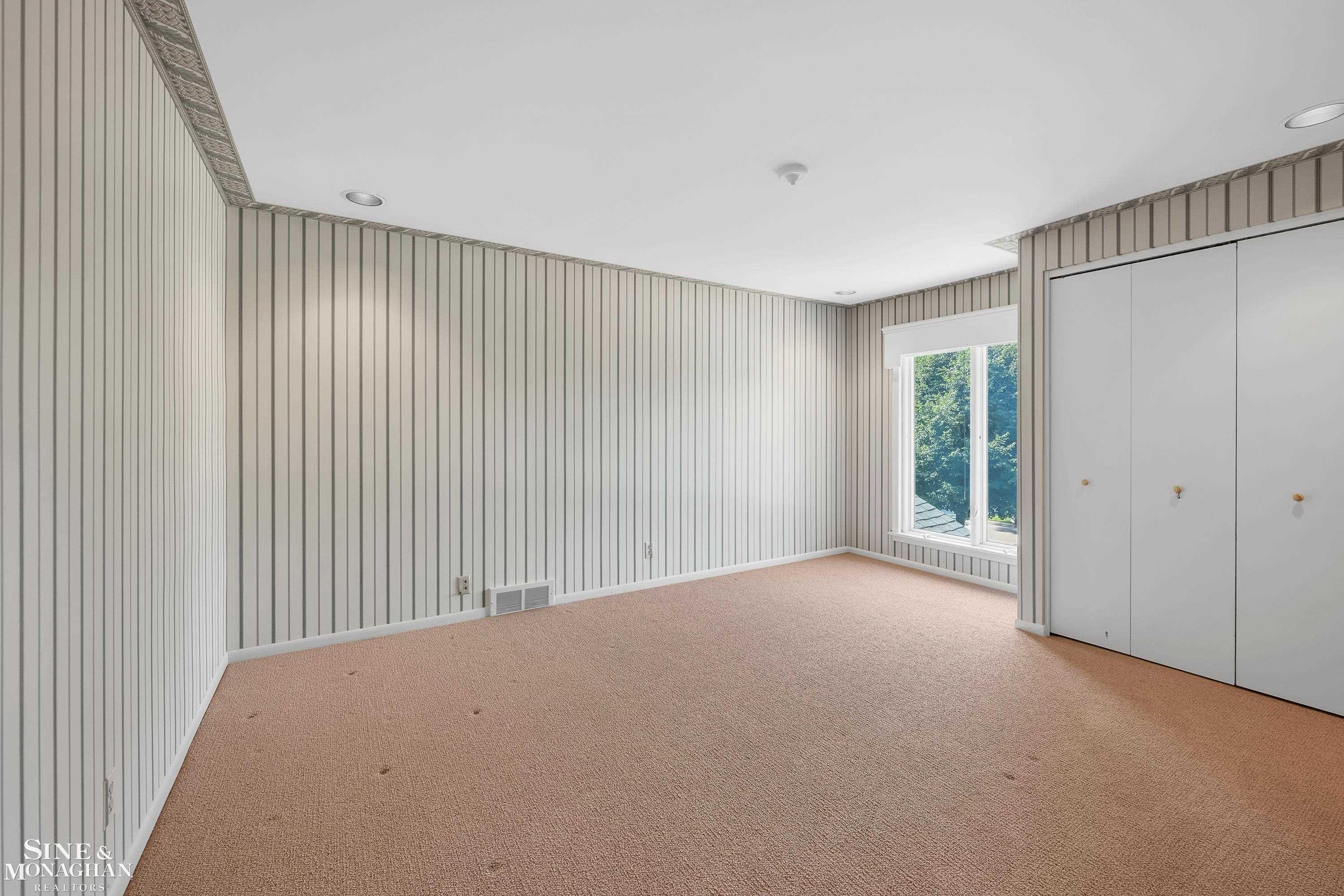 54 Willow Tree Place