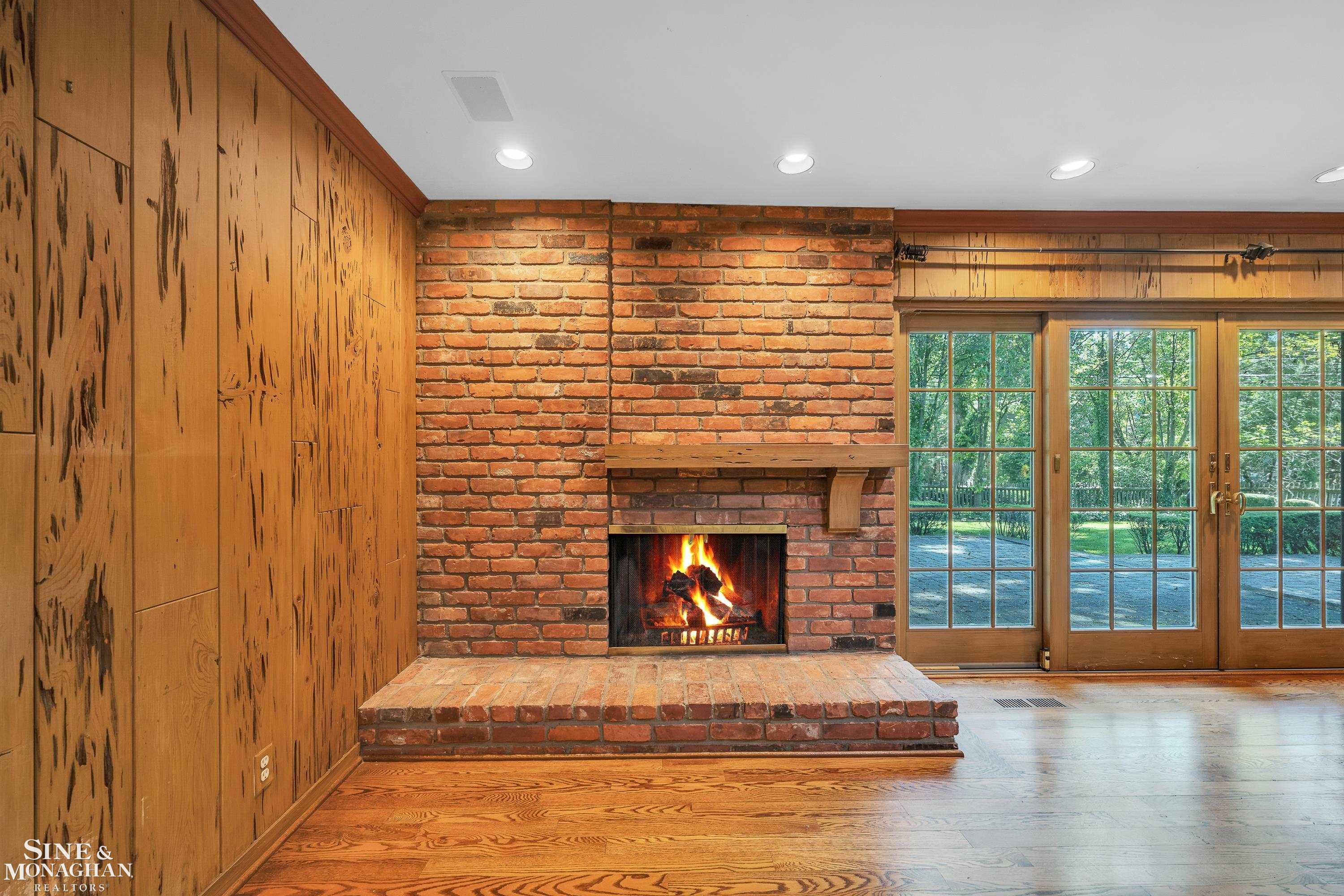 54 Willow Tree Place