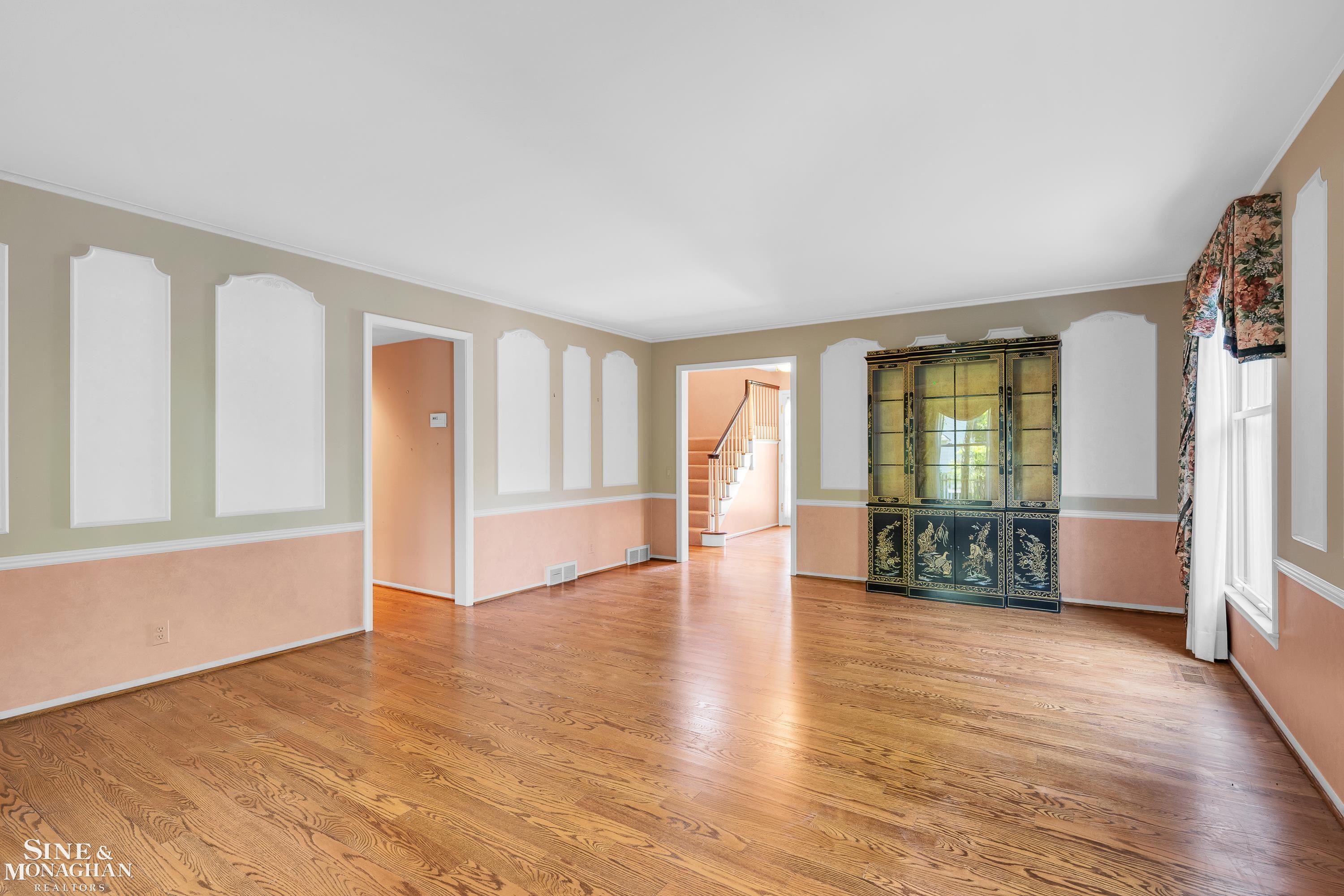 54 Willow Tree Place