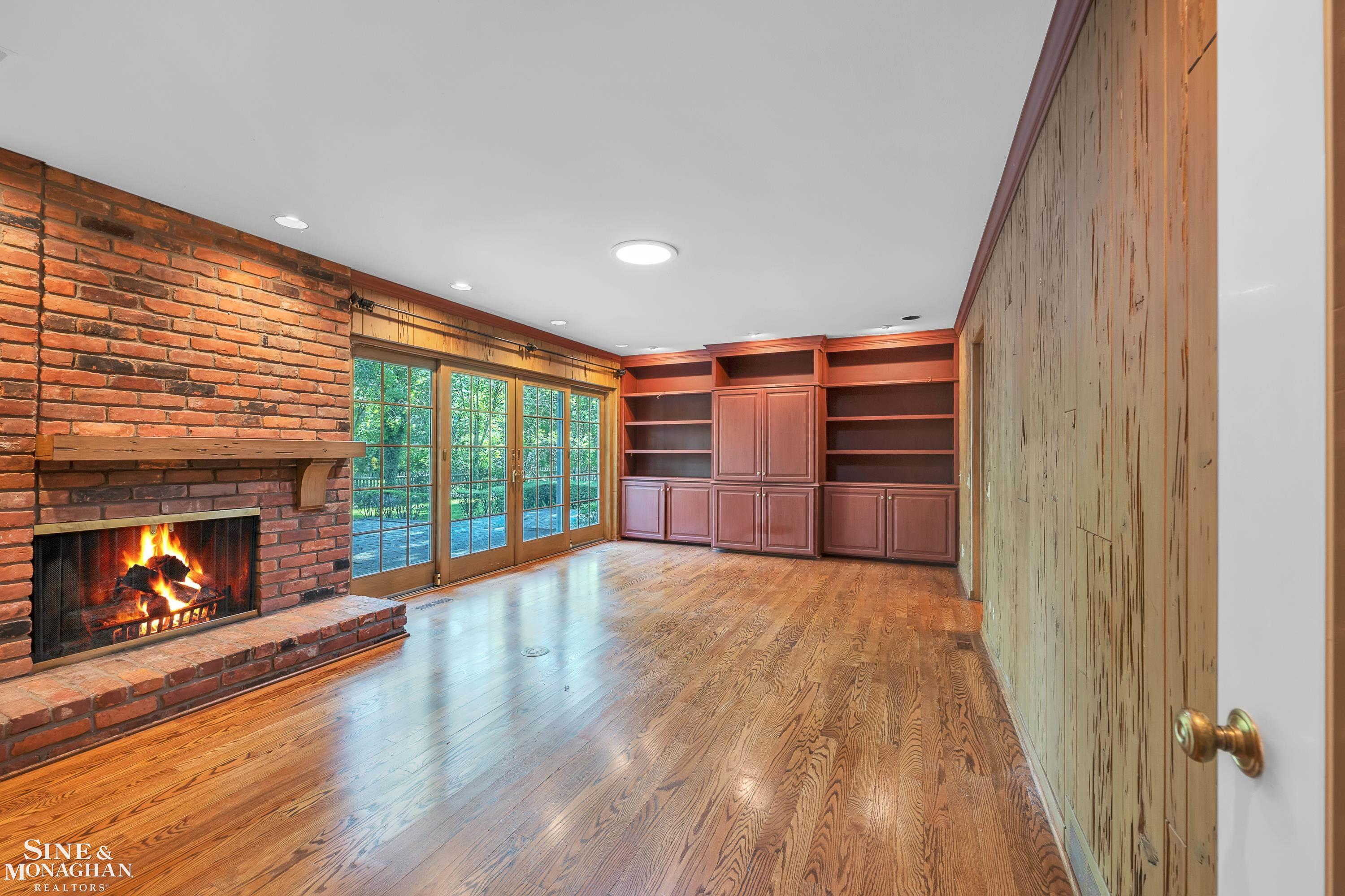 54 Willow Tree Place